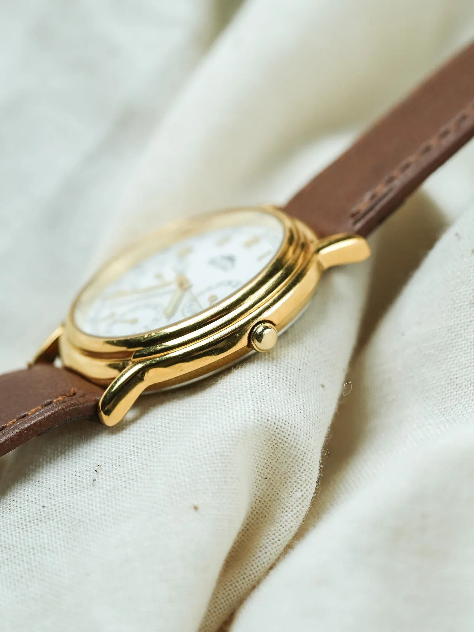 Regolo - Or Triple Calendar blanc - 1990s - Atelier Victor