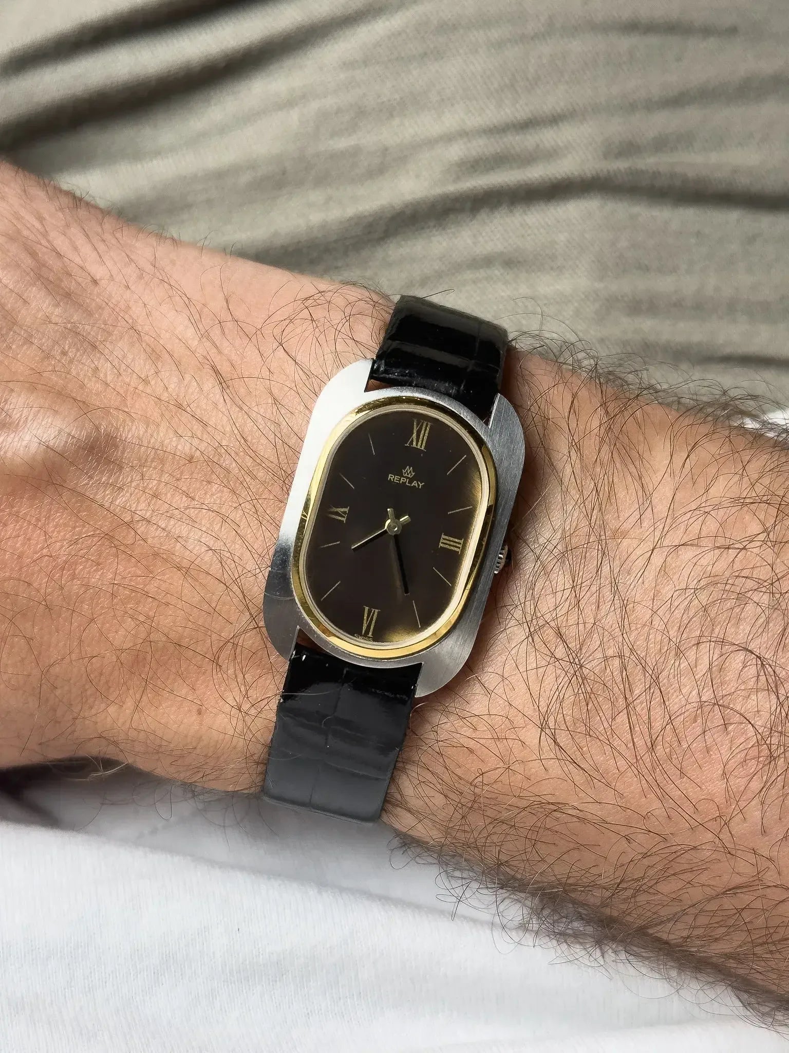 Replay - Ovale Acier Brossé Lunette or Acier Brossé - NOS - 1980s - Atelier Victor