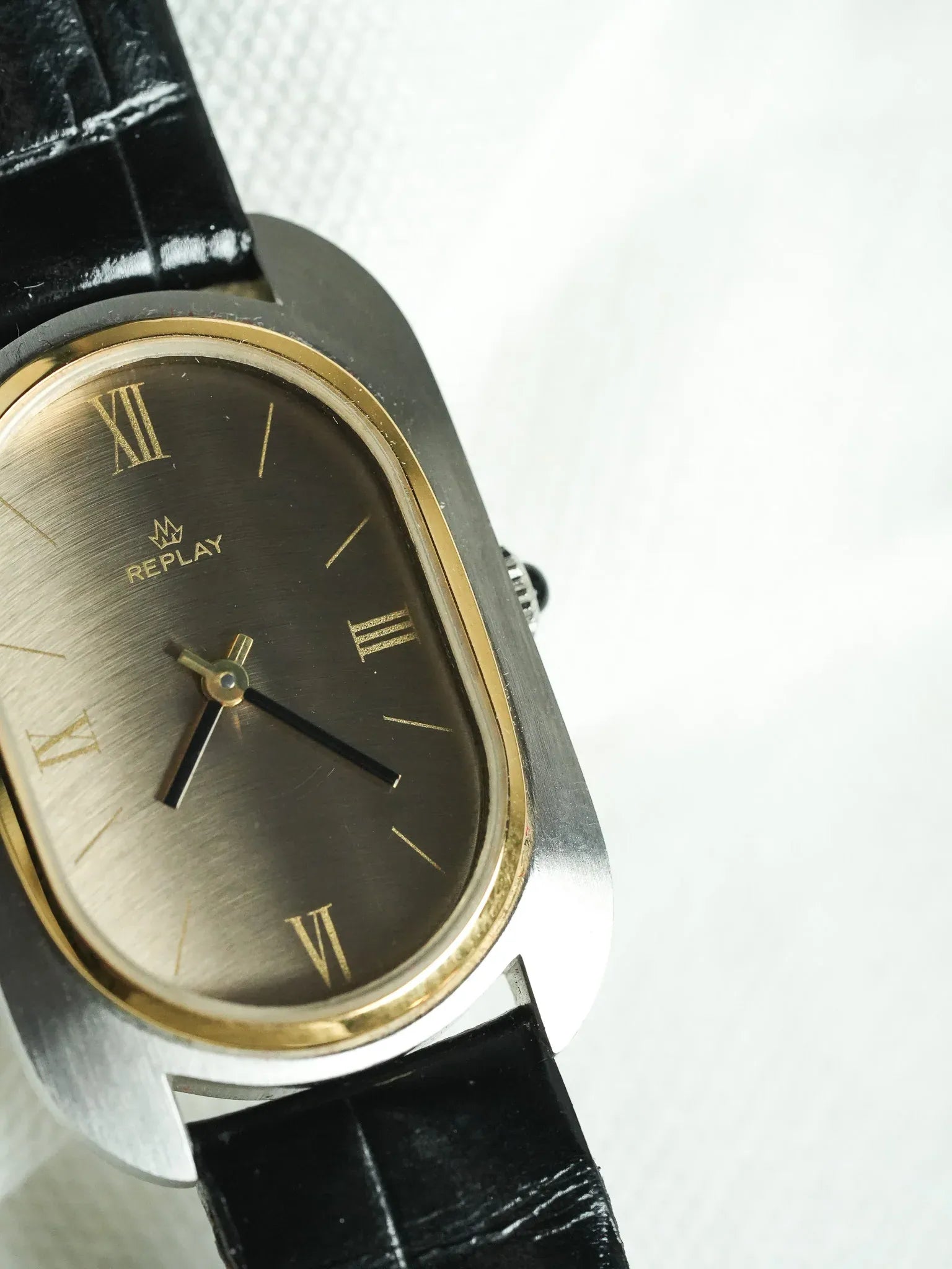 Replay - Ovale Acier Brossé Lunette or Acier Brossé - NOS - 1980s - Atelier Victor