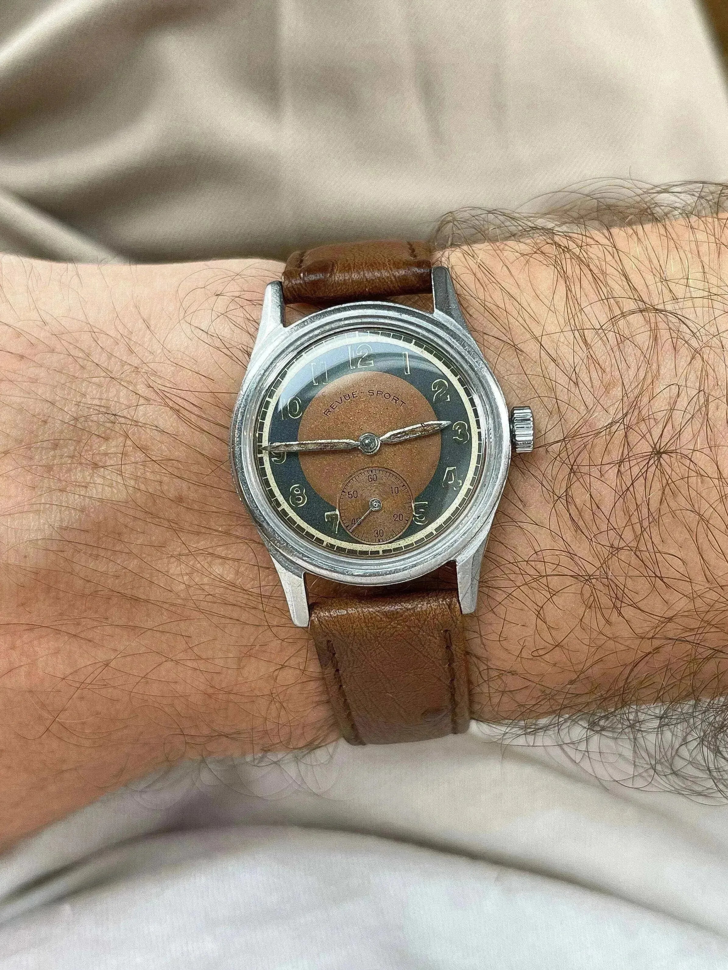 Revue Sport - Bronze Patine - 1950S - Atelier Victor