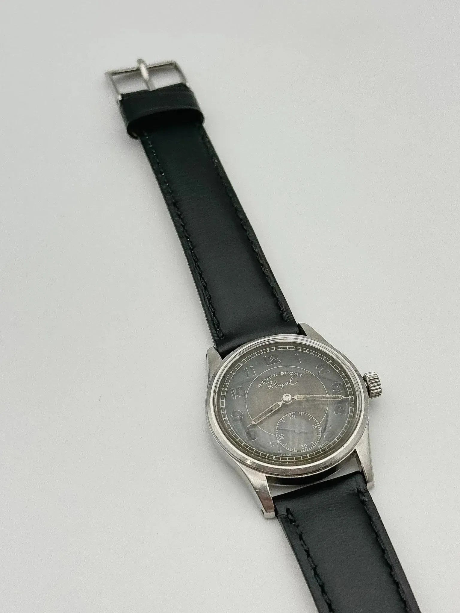 Revue Sport - Chocolat Patine - 1950s - Atelier Victor - Vintage Shop