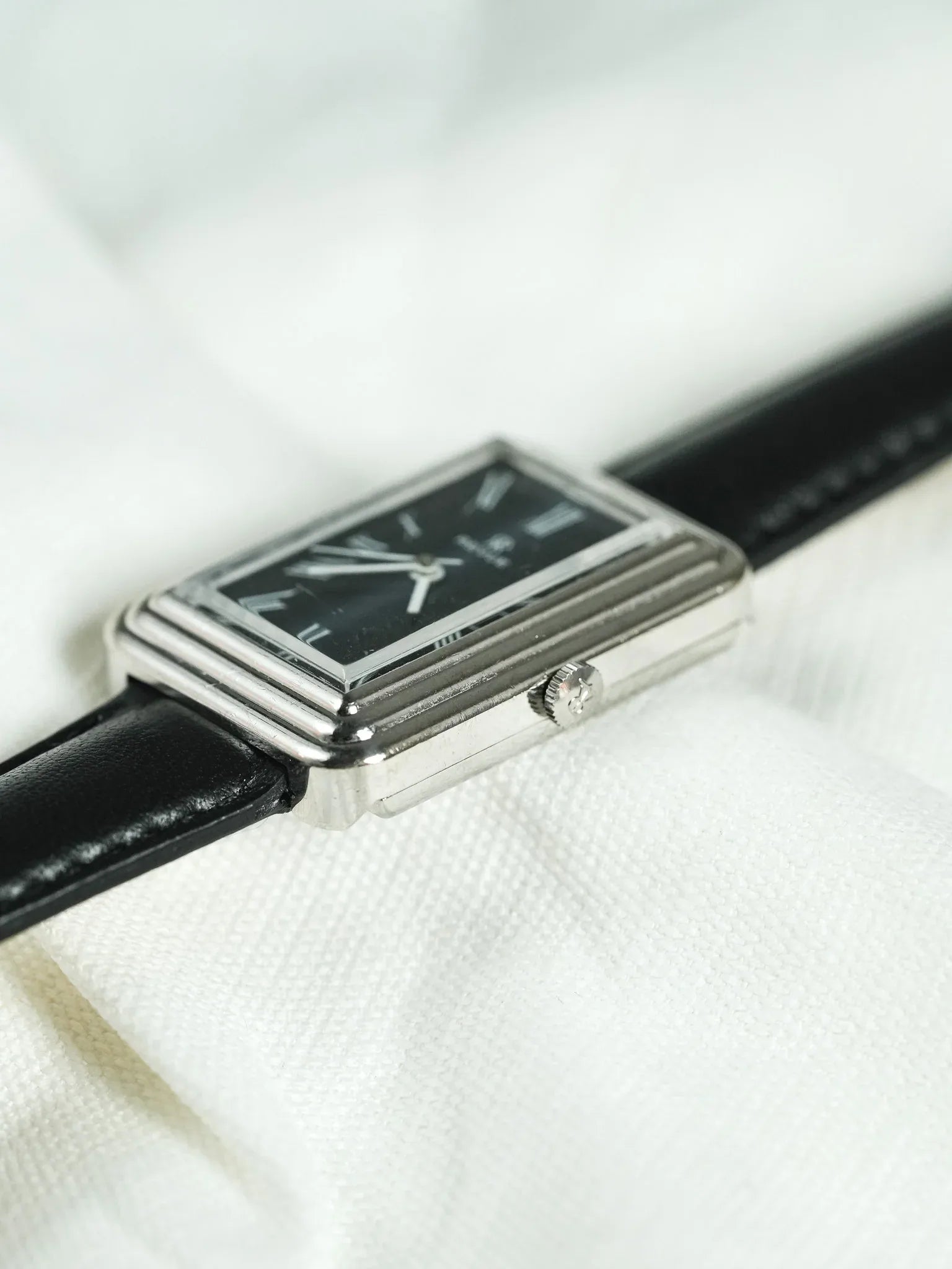 Revue - Tank Stepcase Bleu Tapisserie - 1990s - Atelier Victor