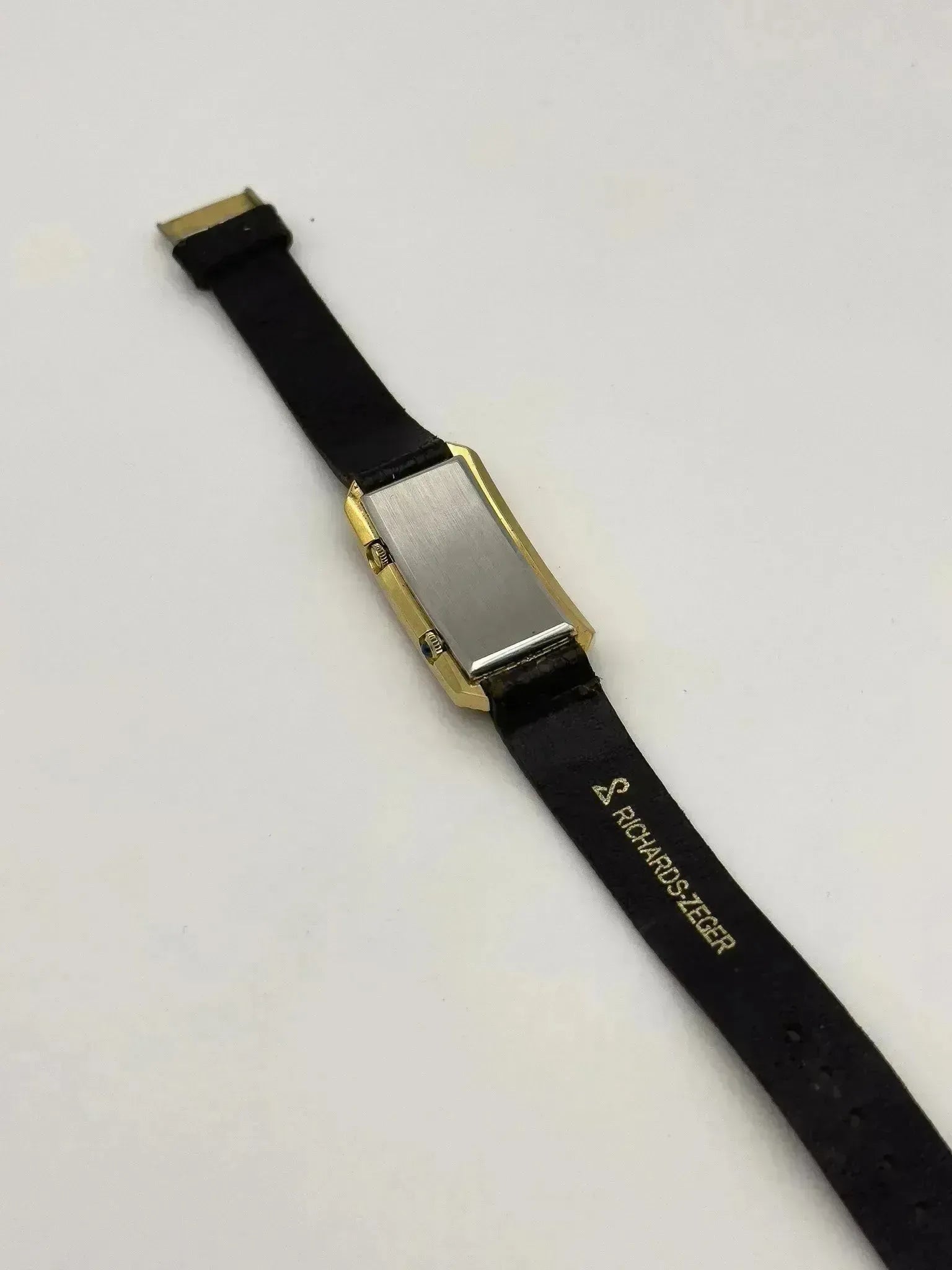 Richards-Zeger - GMT 2 movements plaqué or cadran blanc - 1970s - Atelier Victor