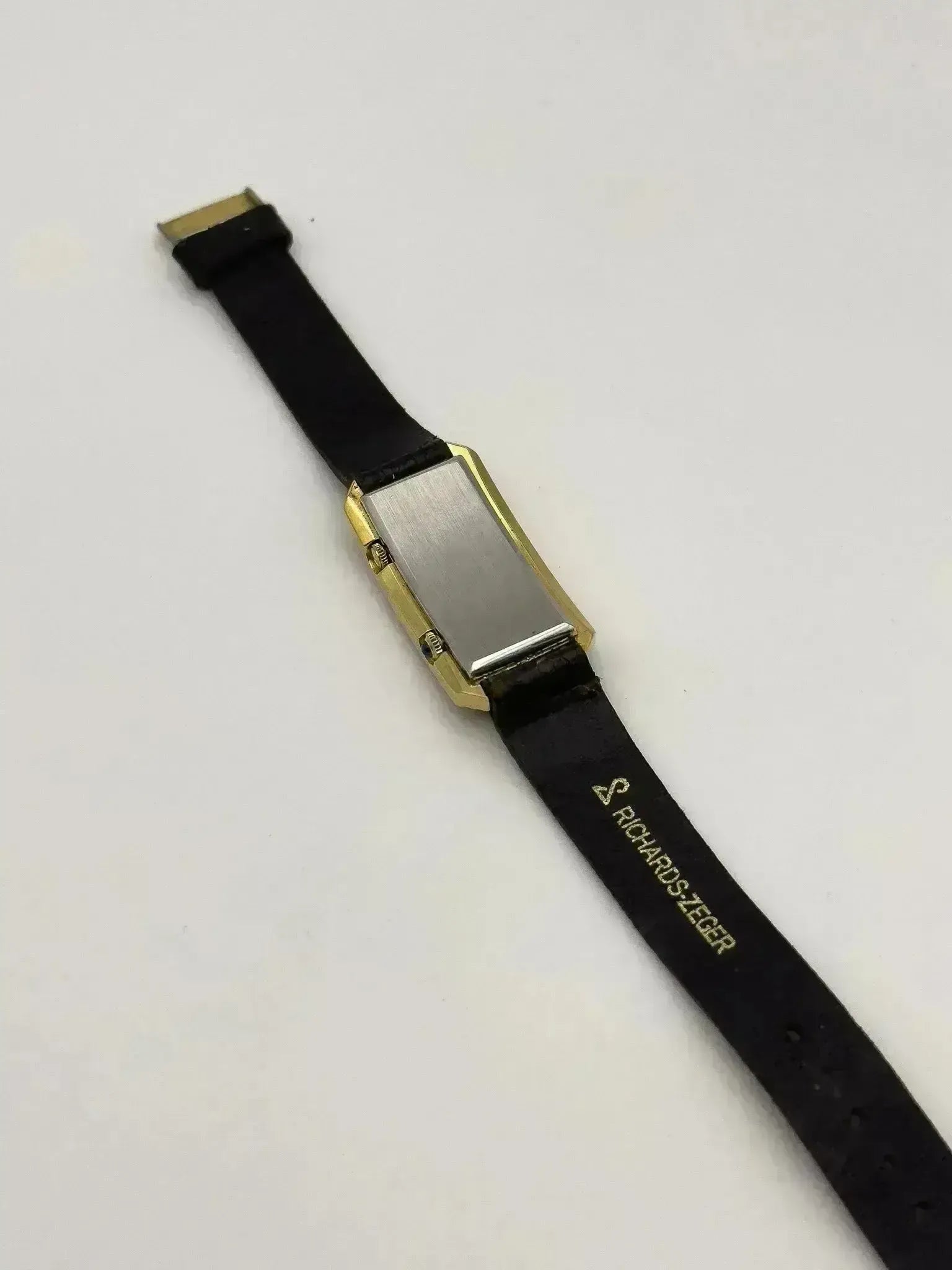 Richards-Zeger - GMT 2 movements plaqué or cadran blanc - 1970s - Atelier Victor