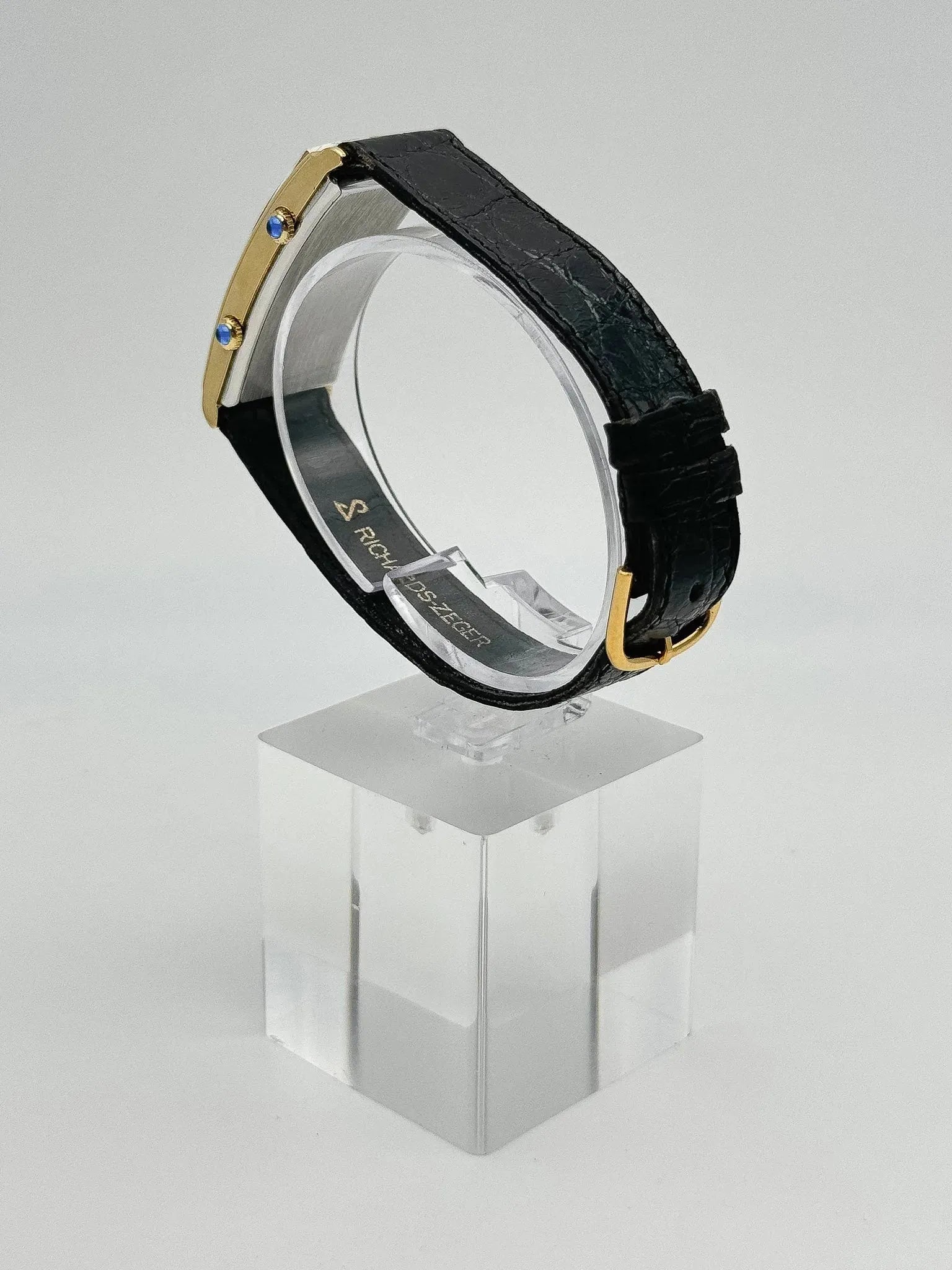 Richards-Zeger - GMT Deux mouvements plaqué or - 1980s - Atelier Victor Paris - Vintage Watch Shop Dubai