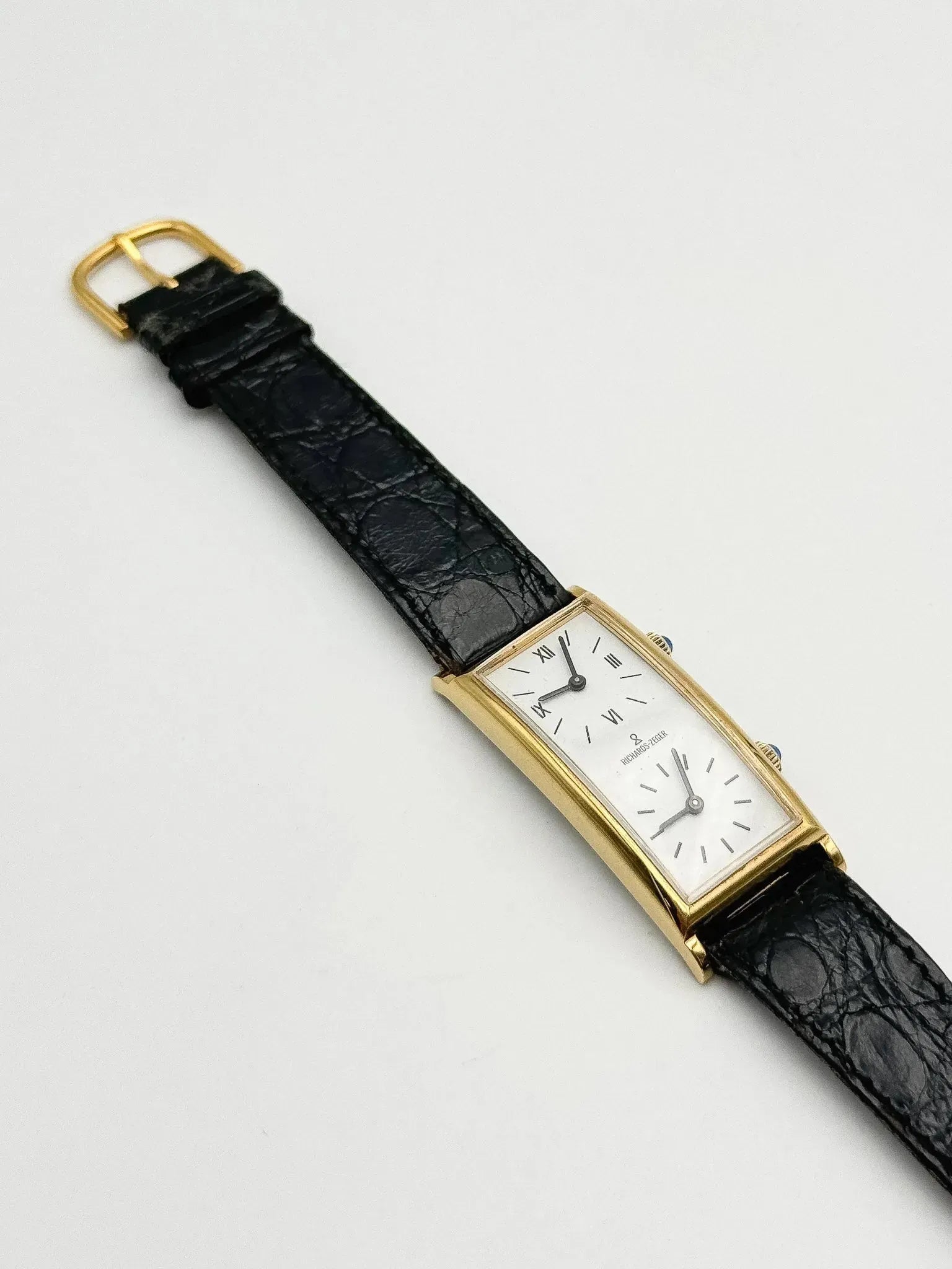 Richards-Zeger - GMT Plaqué or fond blanc double mouvements - 1980s - Atelier Victor - Vintage Shop