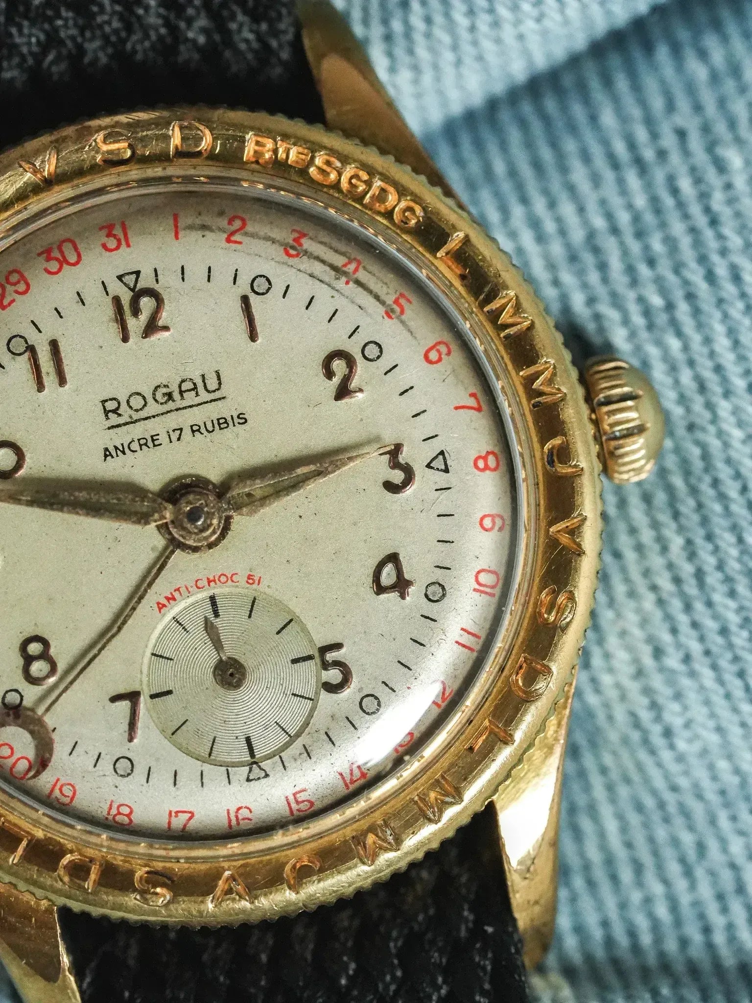 Rogau - Calengraphe Plaqué Or Patine - 1960s - Atelier Victor