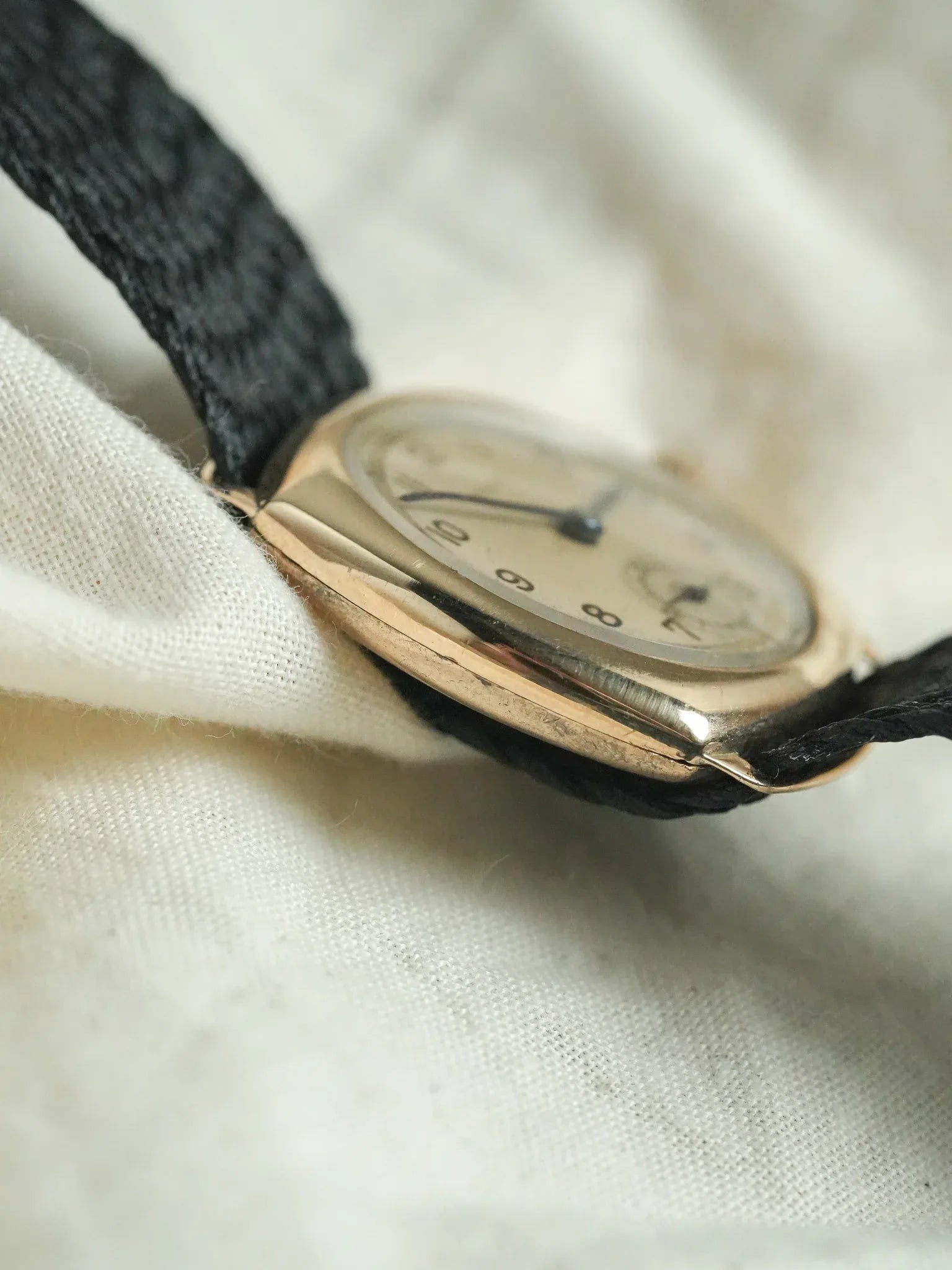 Rolco par Rolex - Coussin Or Rose 9k - 1930s - Atelier Victor