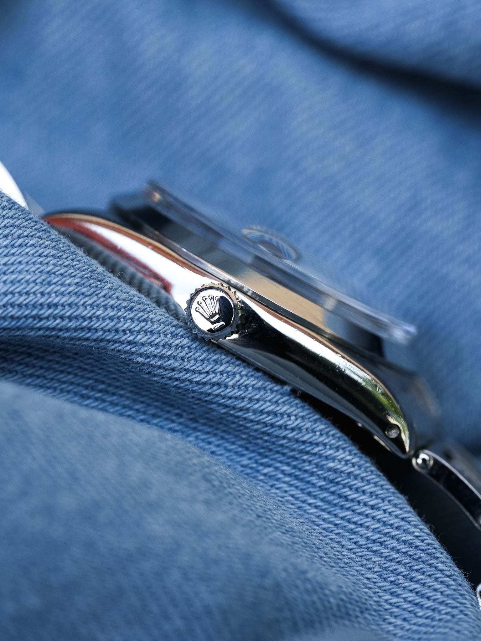 Rolex - 6694 Oysterdate Precision Date Noir Index Or - 1954 - Atelier Victor Paris - Vintage Watch Shop Dubai