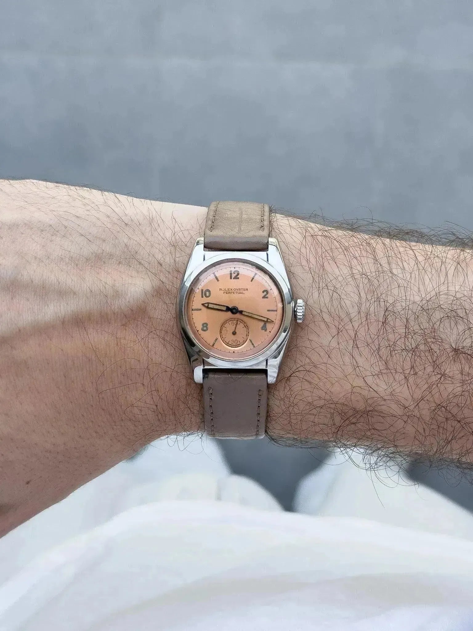 Rolex - Bubble Back 6050 Rare Salmon - 1950 - Atelier Victor - Vintage Shop