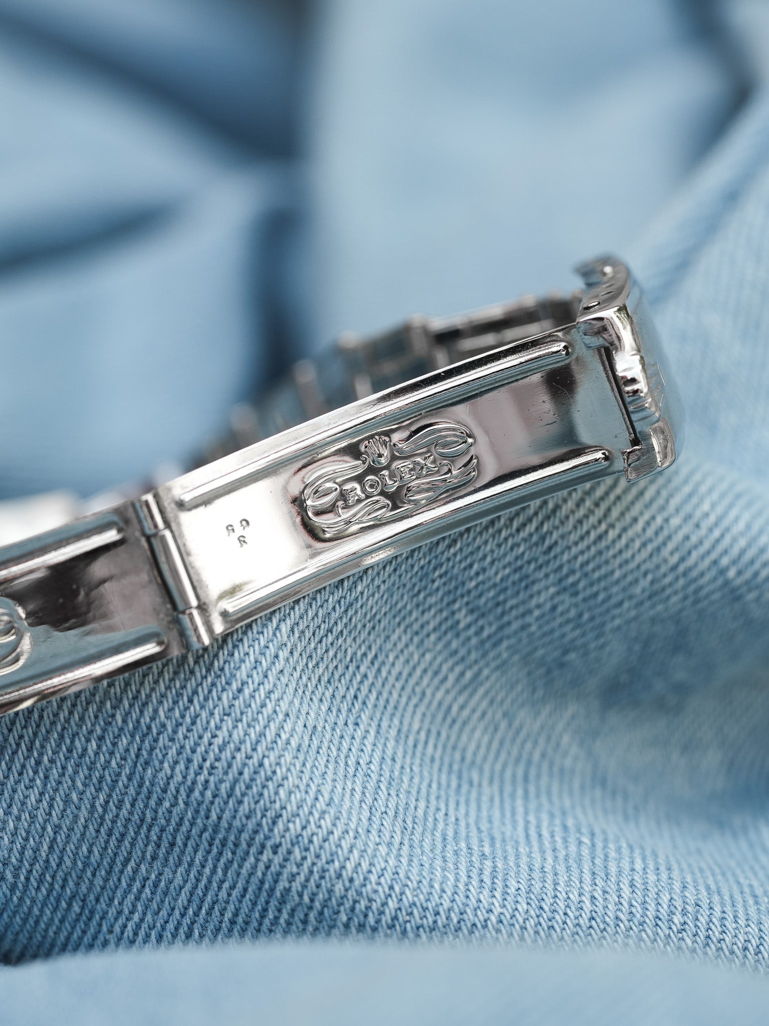 Rolex - Oyster Extra fine 6426 Cadran lin argent - 1971 - Atelier Victor Paris - Vintage Watch Shop Dubai