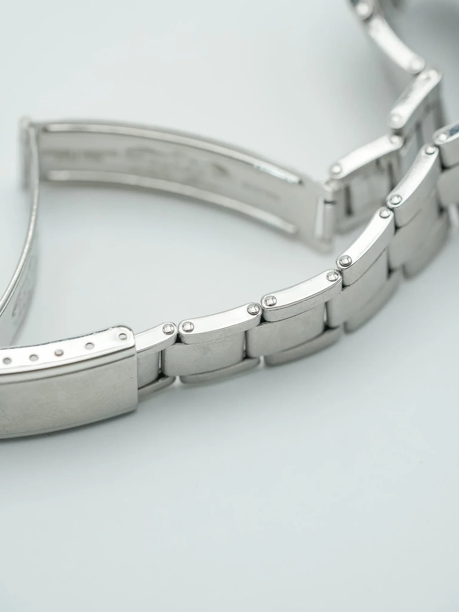 Rolex - Oyster Extra fine 6426 Cadran lin argent - 1971 - Atelier Victor - Vintage Watch Shop