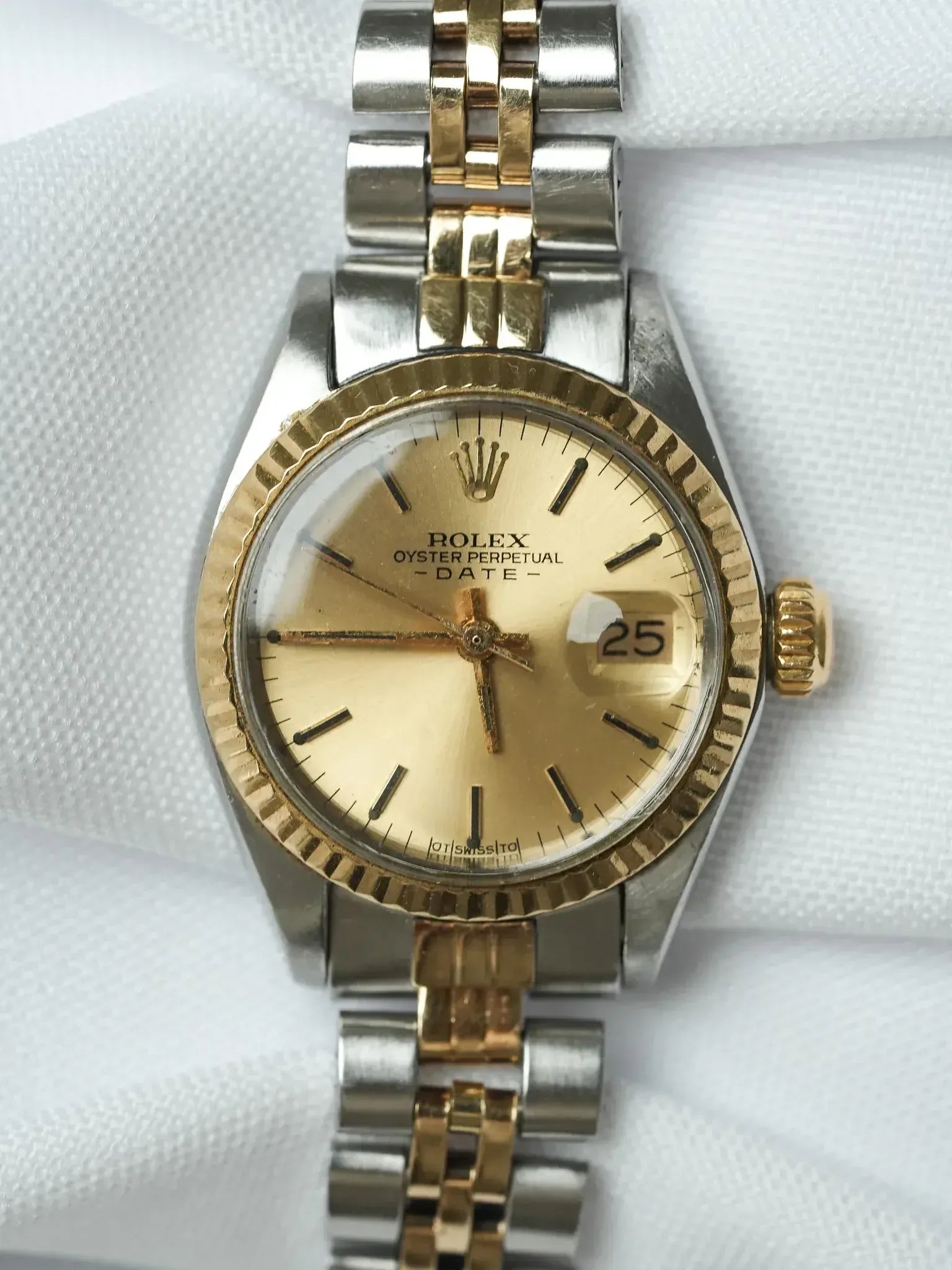 Rolex - Oyster Perpetual 26mm 6917 Or Acier jubilee Cadran or Lunette cannelée - 1973 - Atelier Victor