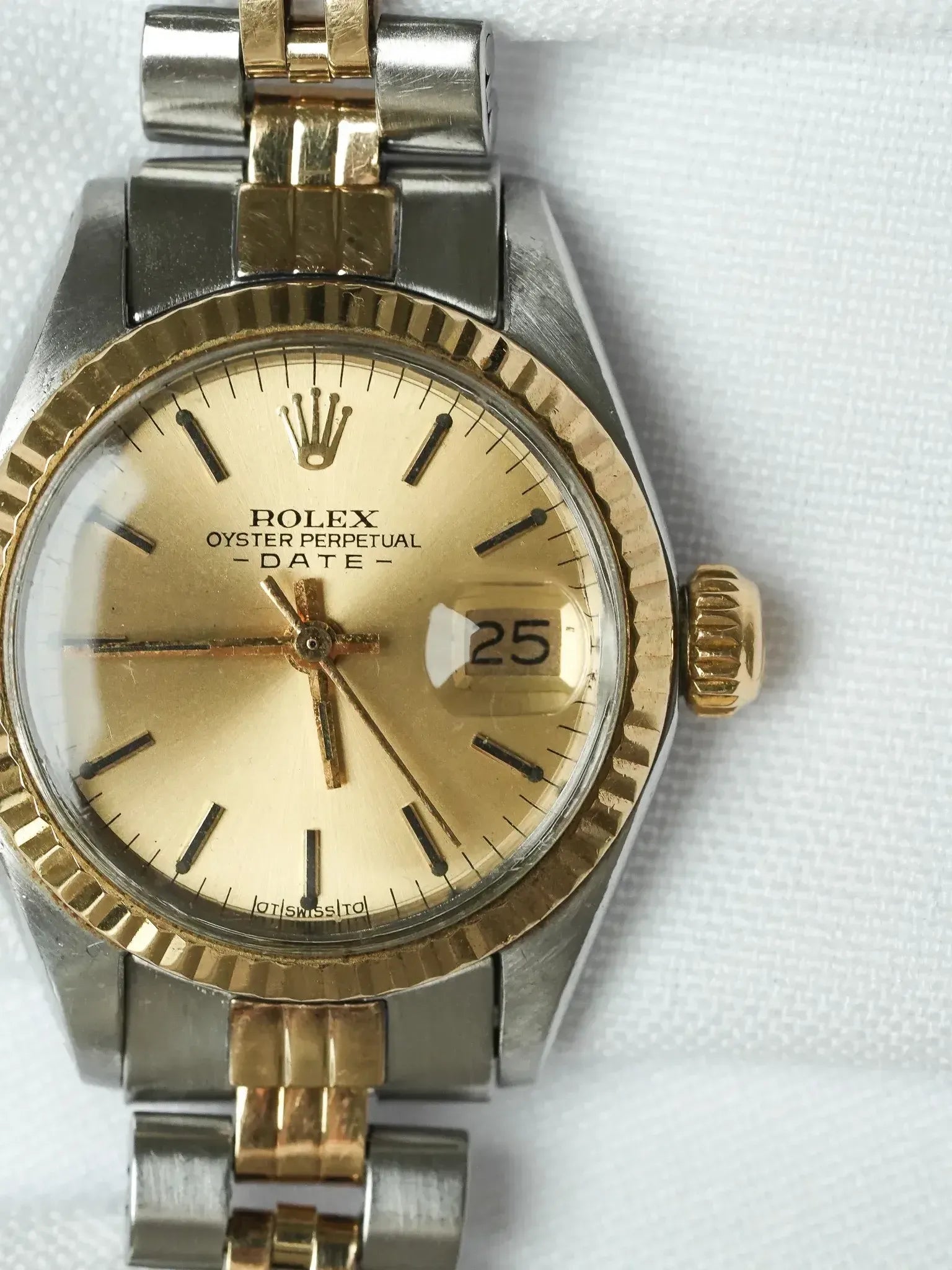 Rolex - Oyster Perpetual 26mm 6917 Or Acier jubilee Cadran or Lunette cannelée - 1973 - Atelier Victor