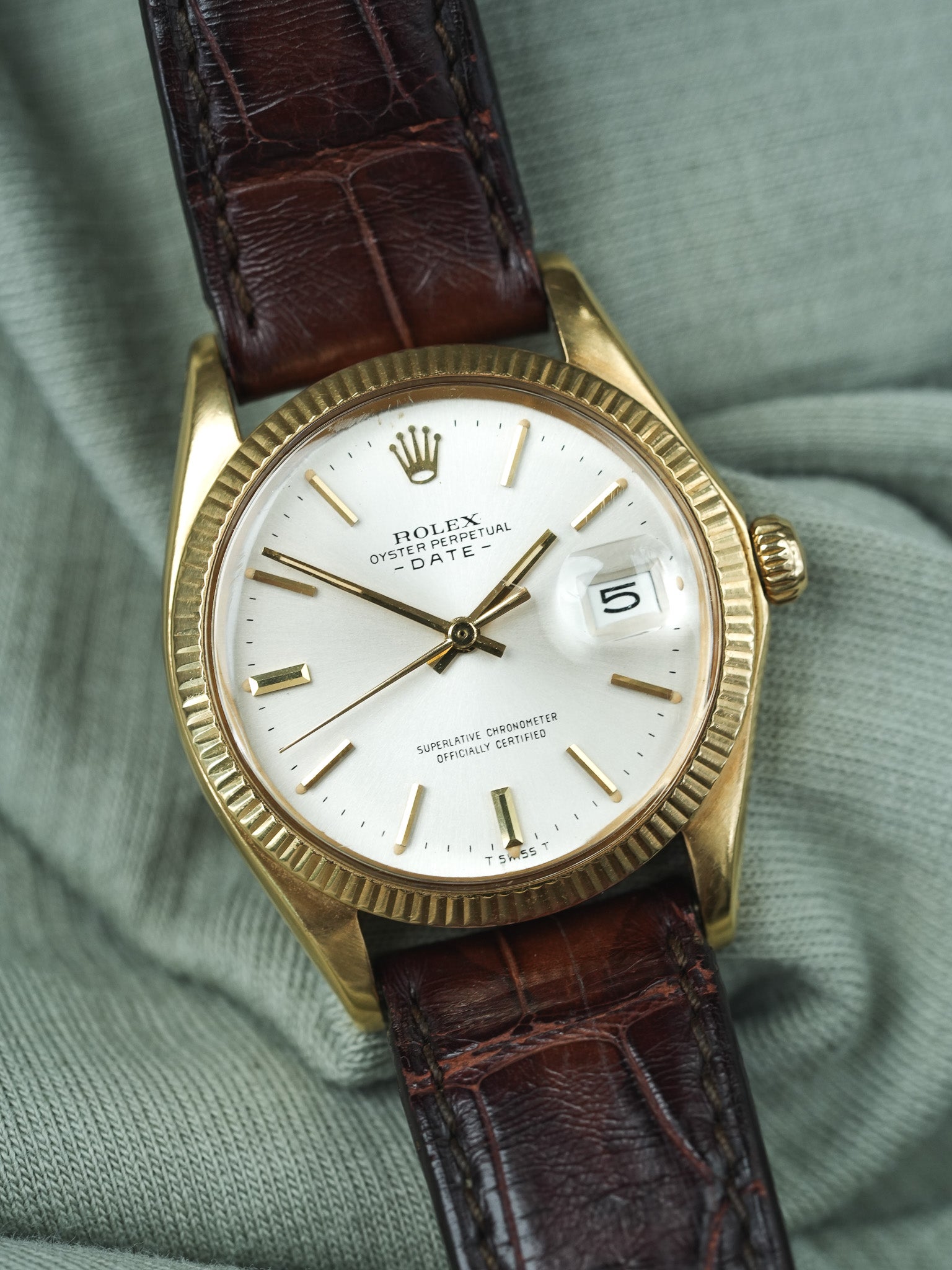 劳力士 - 蚝式恒动日历 COSC 型号 1503 34毫米 18k 黄金香槟色表盘 - 1969