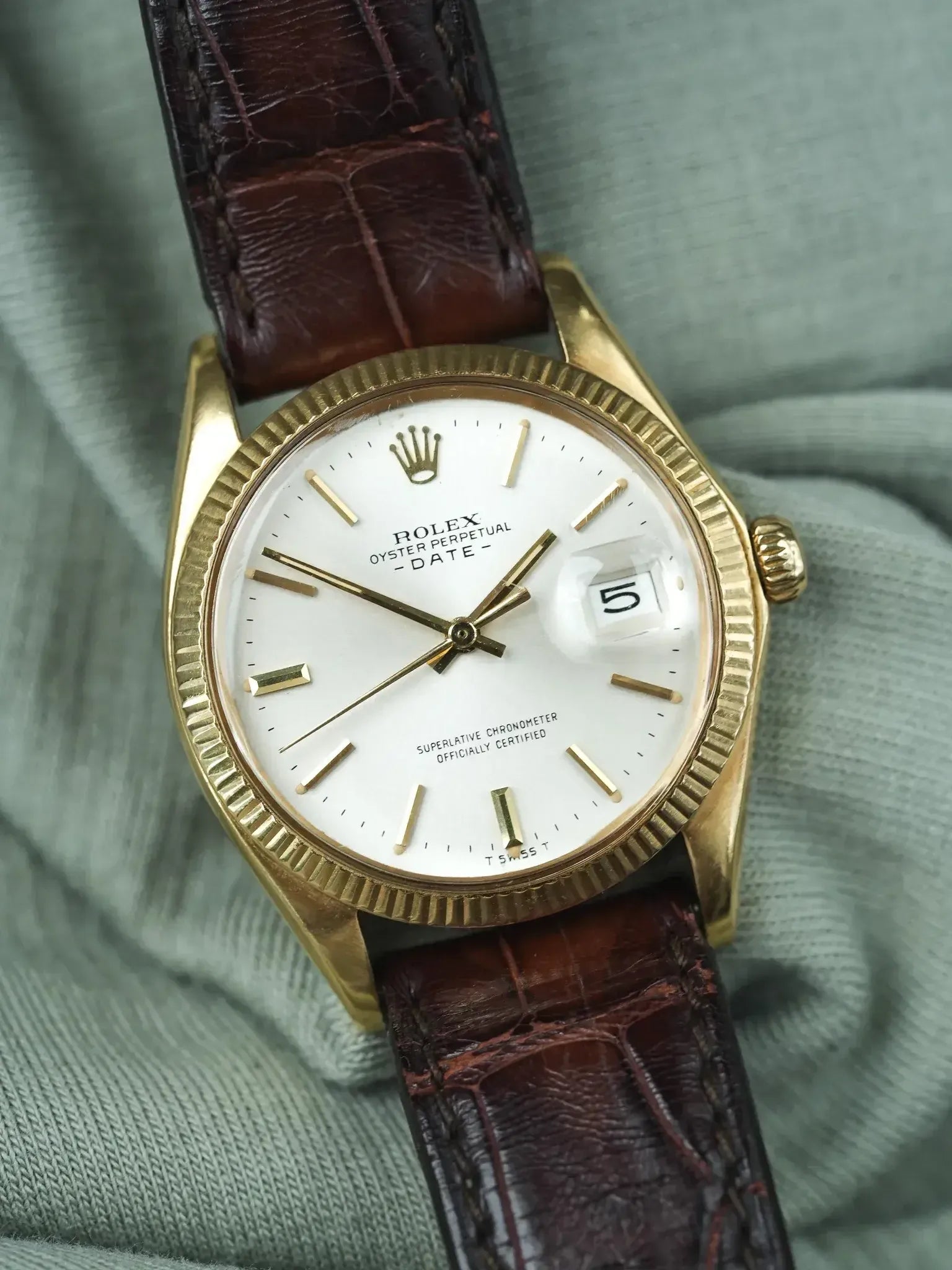 劳力士 - 蚝式恒动日历 COSC 型号 1503 34毫米 18k 黄金香槟色表盘 - 1969