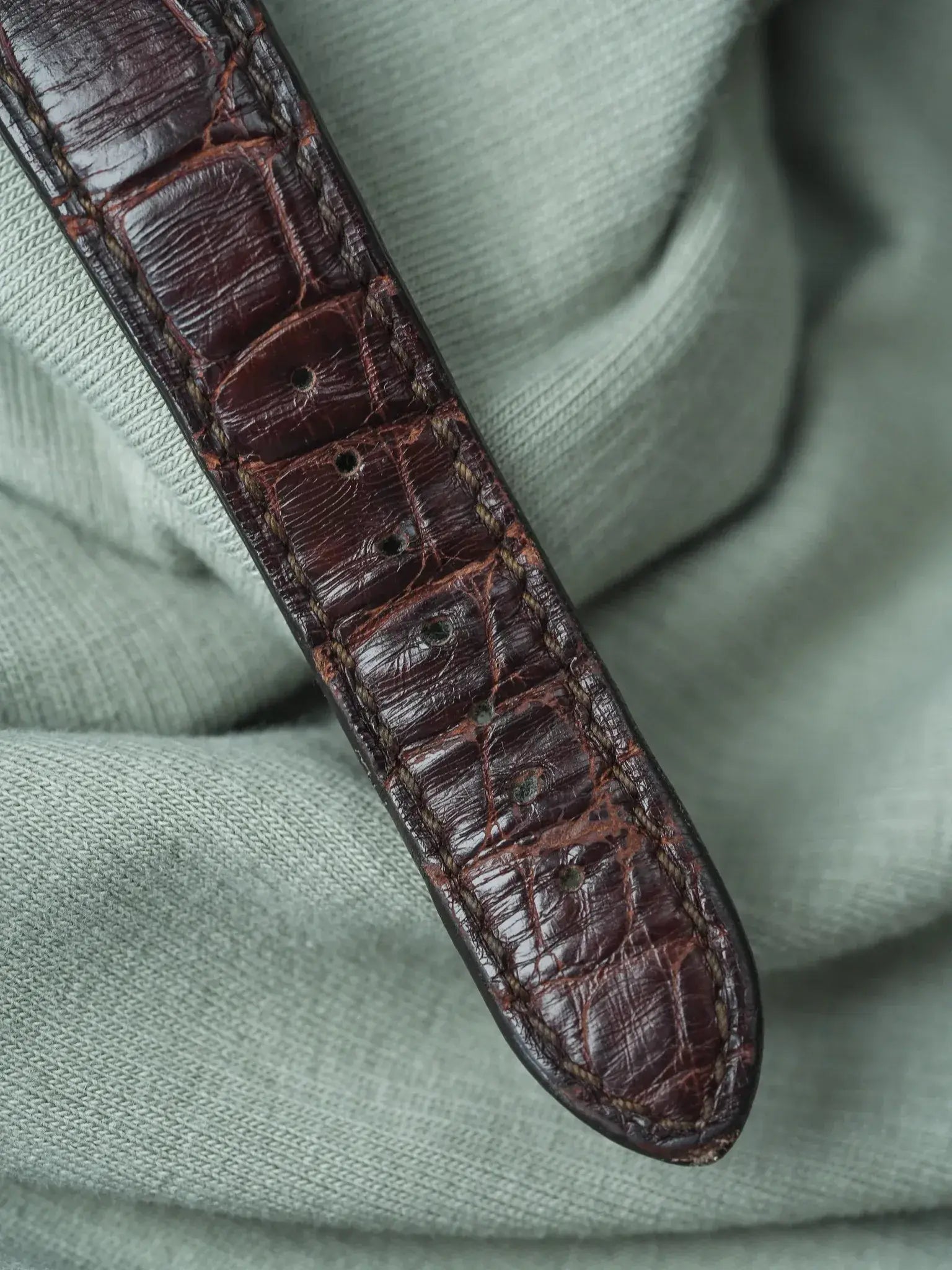 Rolex - Oyster Perpetual Date COSC ref. 1503 34mm Or Jaune 18k Cadran Champagne - 1969