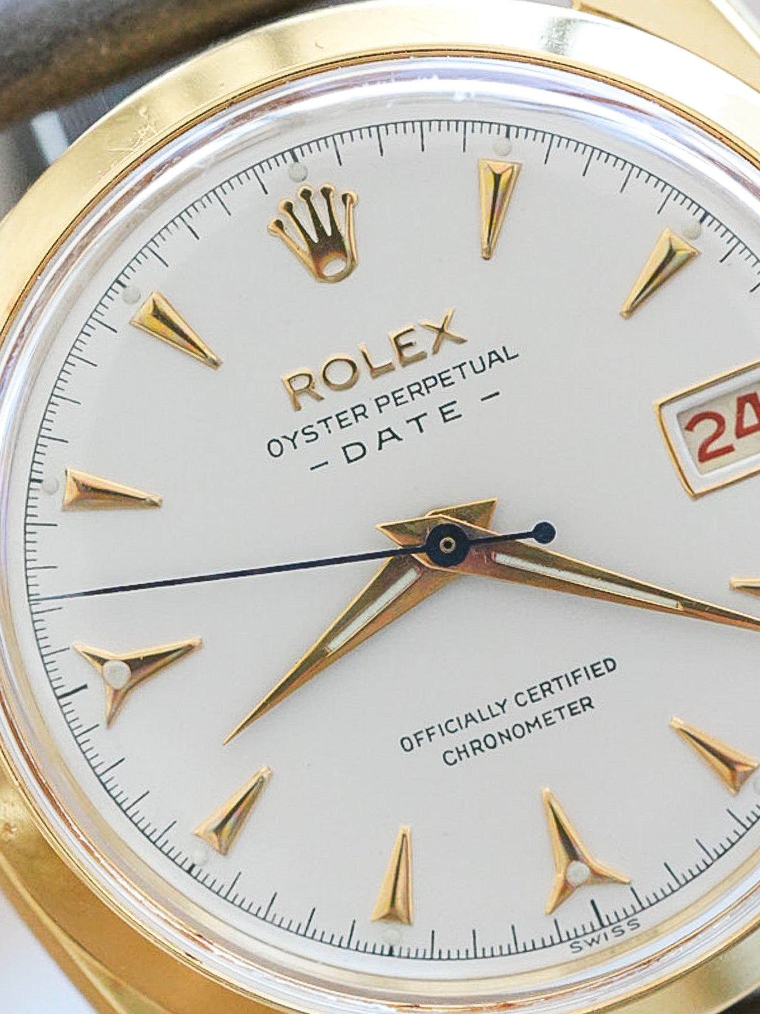 Rolex - Oyster Perpetual Date Plaqué or 6530 COSC - 1954 - Atelier Victor Paris - Vintage Watch Shop Dubai