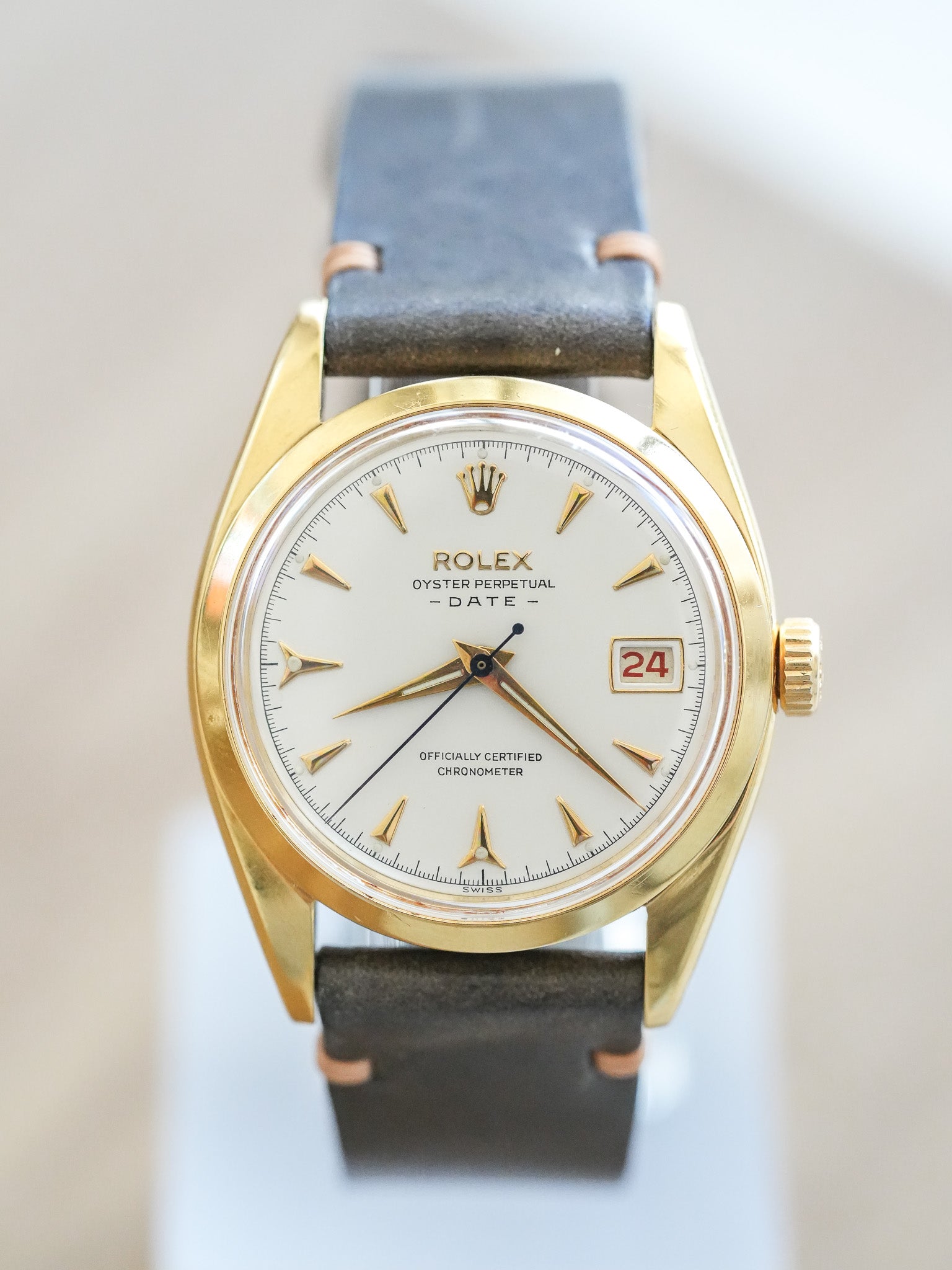 Rolex - Oyster Perpetual Date Plaqué or 6530 COSC - 1954 - Atelier Victor Paris - Vintage Watch Shop Dubai