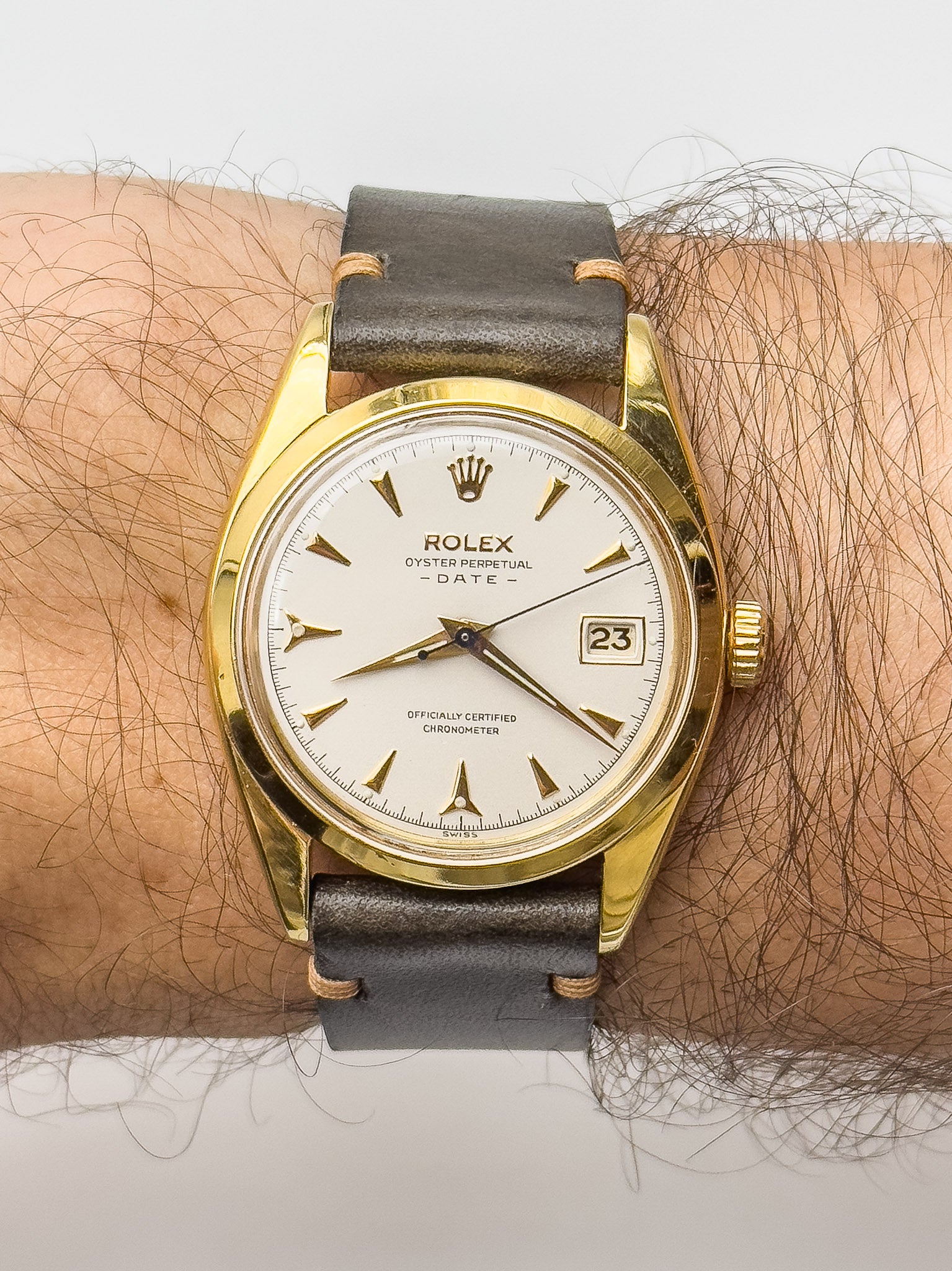 Rolex - Oyster Perpetual Date Plaqué or 6530 COSC - 1954 - Atelier Victor Paris - Vintage Watch Shop Dubai