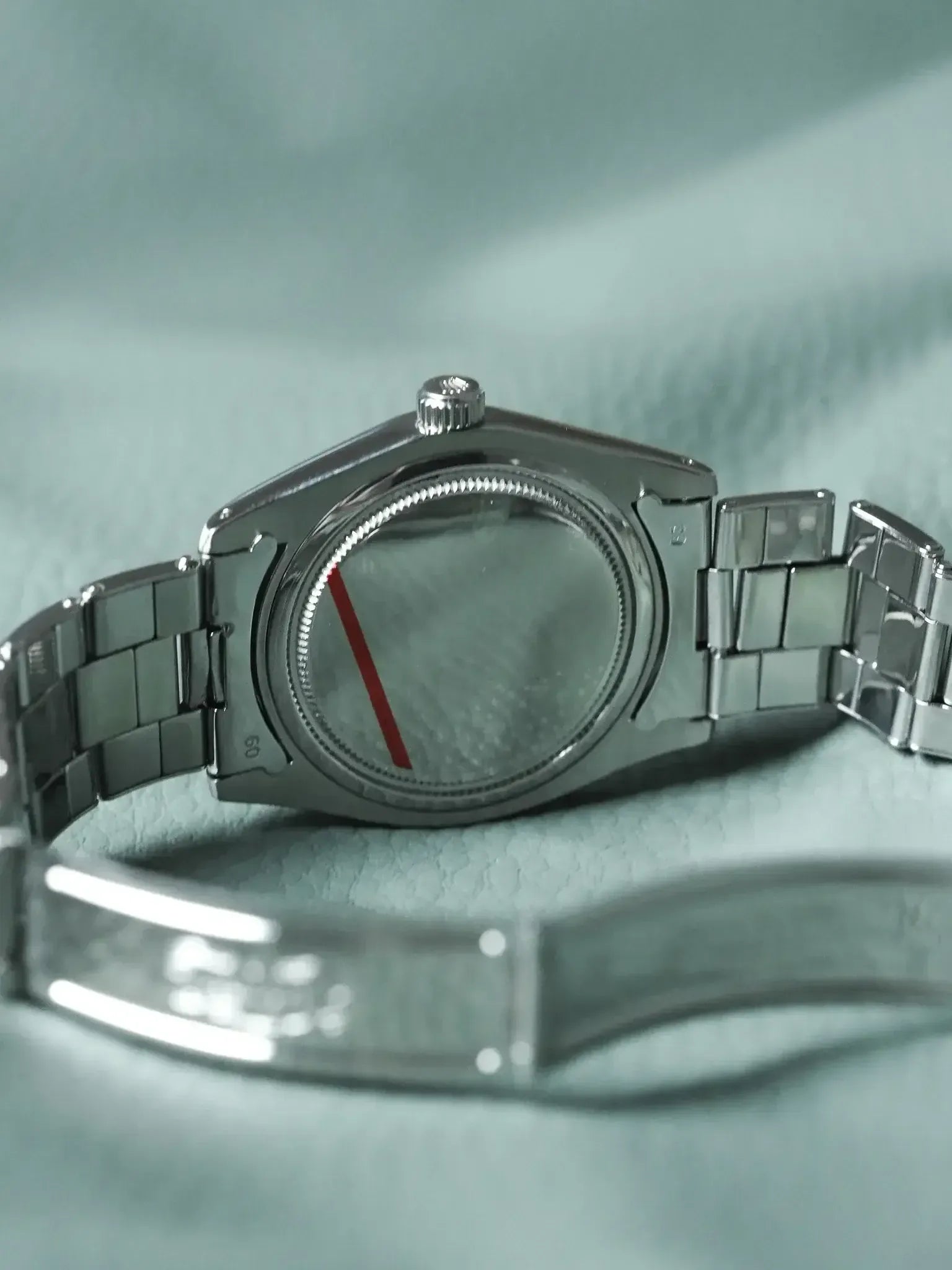 劳力士 - Oysterdate 6694 精密香槟色表盘金色指针 - 1977