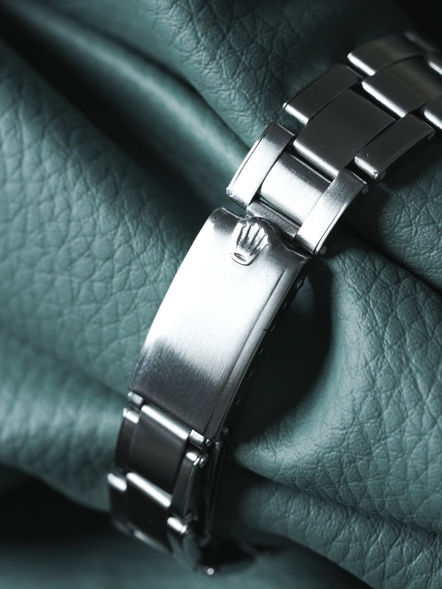 Rolex - Oysterdate 6694 Precision Циферблат Шампань Стрелки Золото - 1977