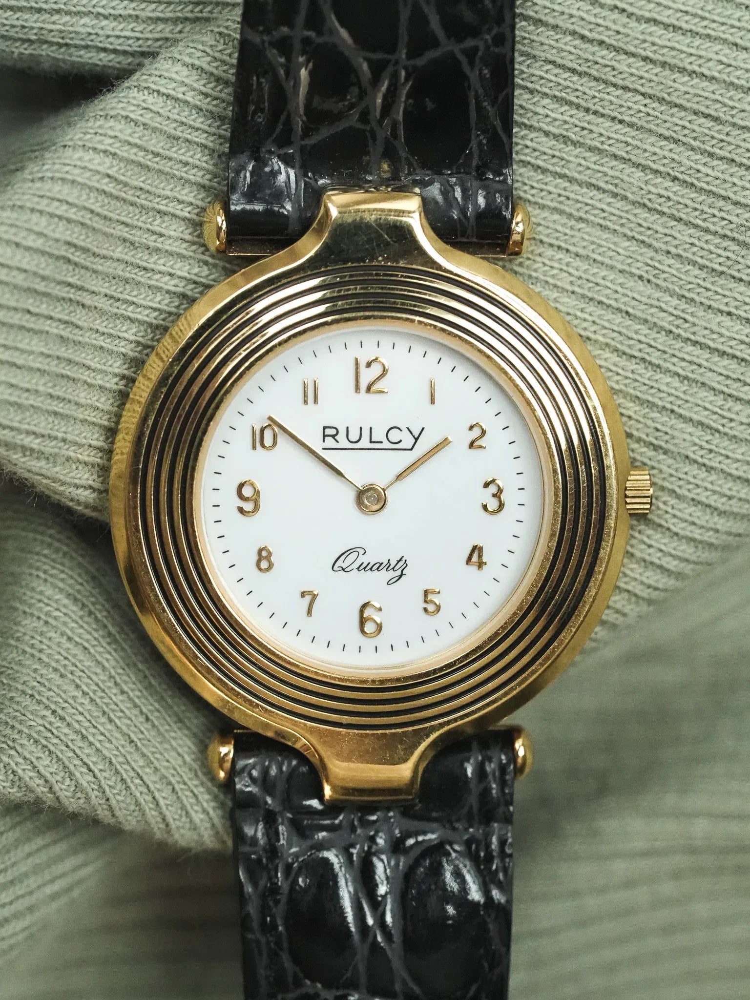 Rulcy - Disco volante laqué noir Plaqué or Cornes centrales - 1990s - Atelier Victor