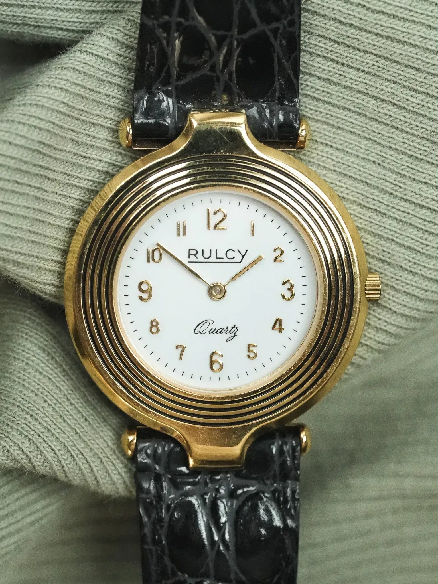 Rulcy - Disco volante laqué noir Plaqué or Cornes centrales - 1990s - Atelier Victor