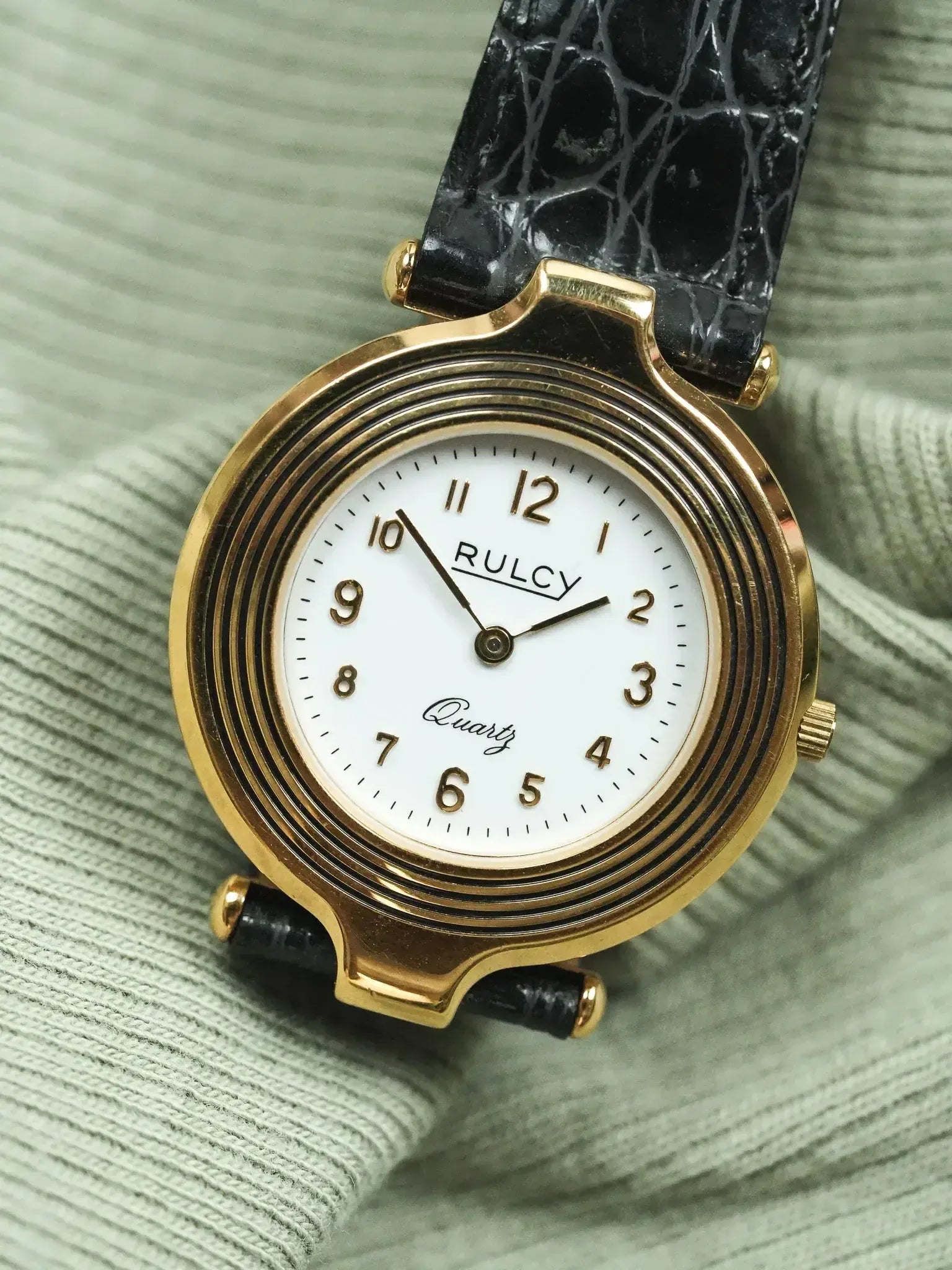 Rulcy - Disco volante laqué noir Plaqué or Cornes centrales - 1990s - Atelier Victor