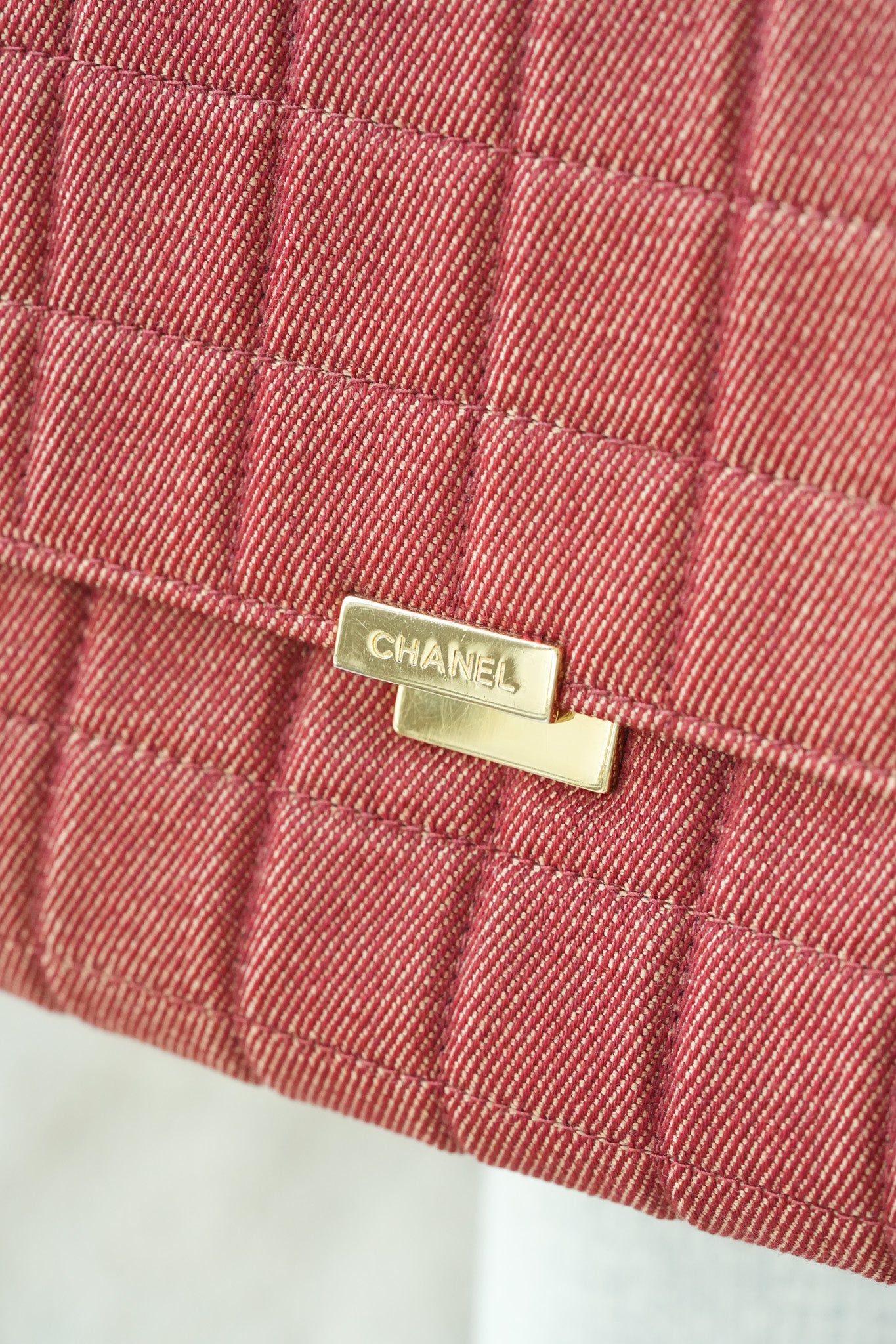 Bolso de Mano Chanel Vintage - Chocolate Bar Denim Rojo Mujer (2002-2003)