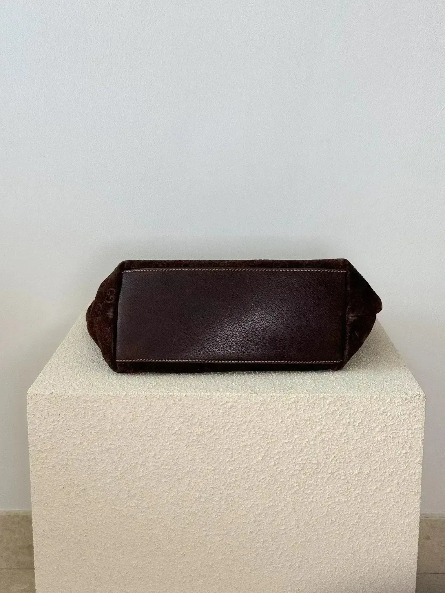 Sac à Main Gucci Suede Marron Motif GG - Atelier Victor