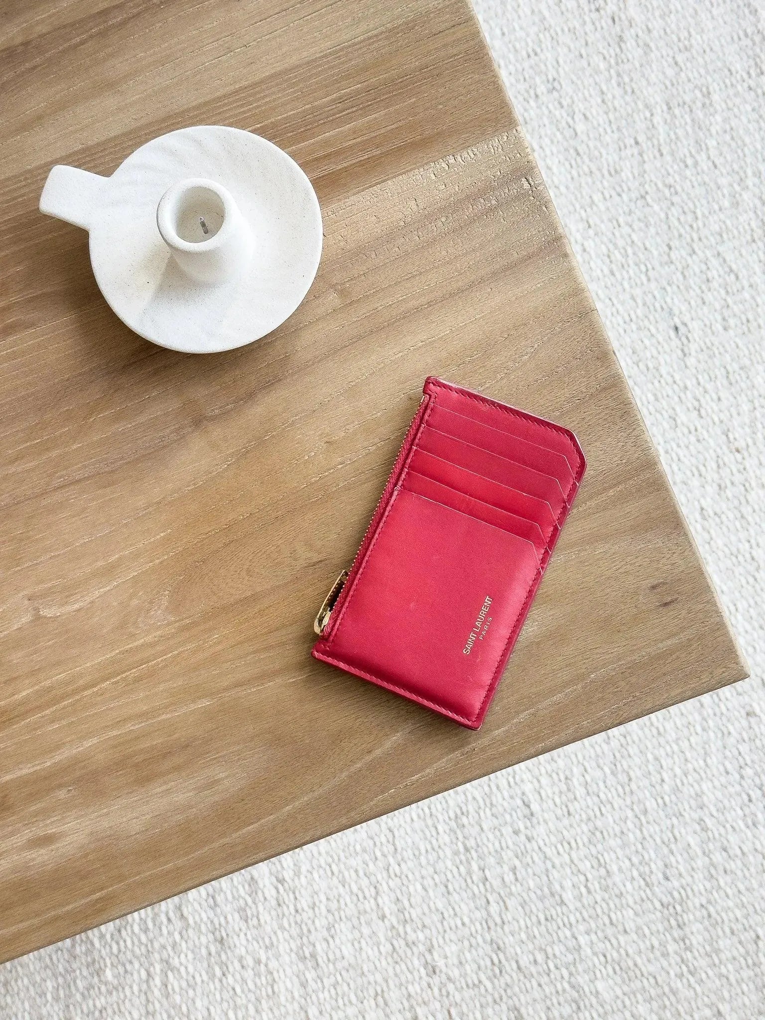 Saint Laurent - Portefeuille en cuir rouge - Atelier Victor Paris - Vintage Watch Shop Dubai