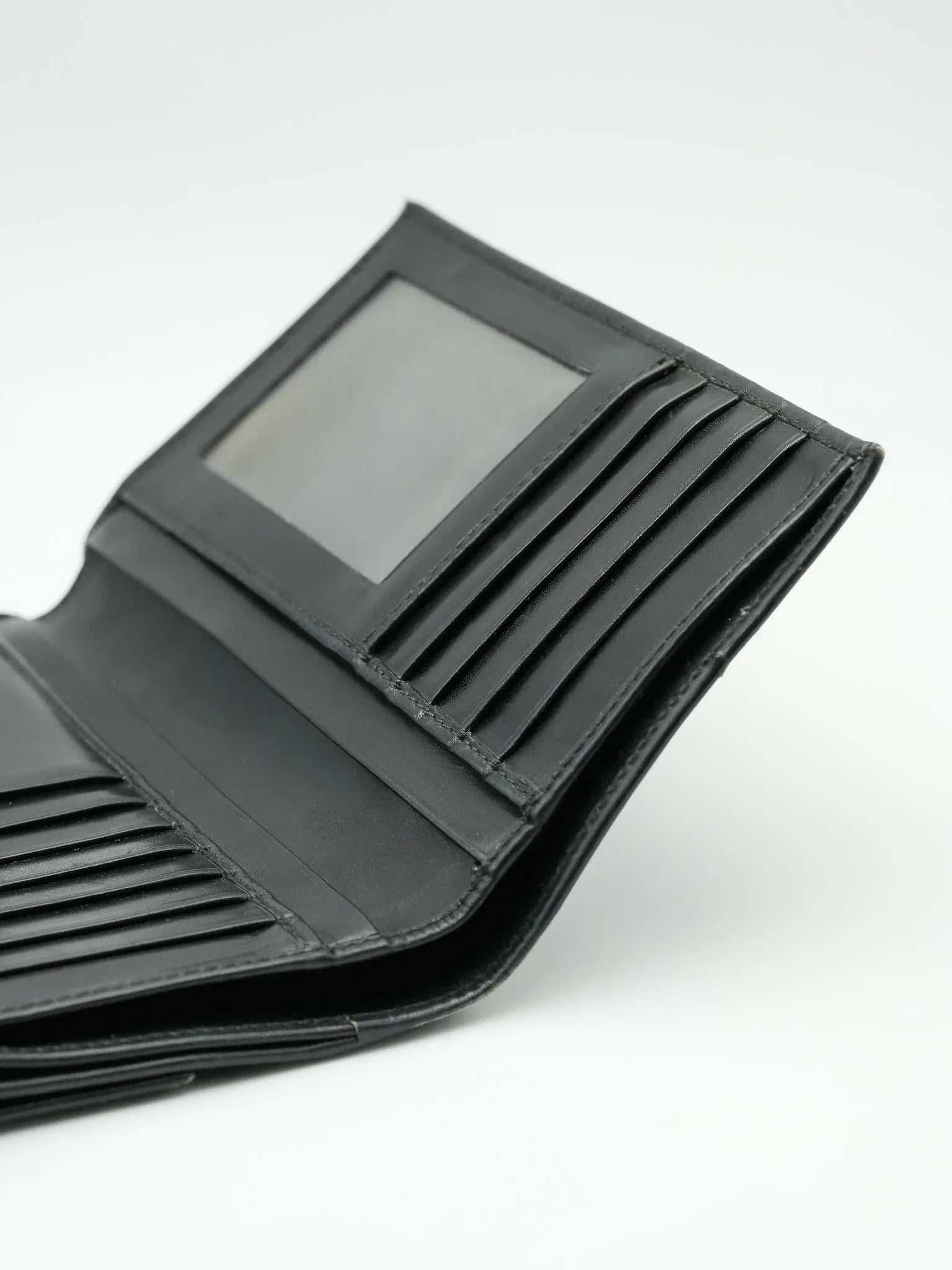 Salvatore Ferragamo - Portefeuille cuir noir - Atelier Victor