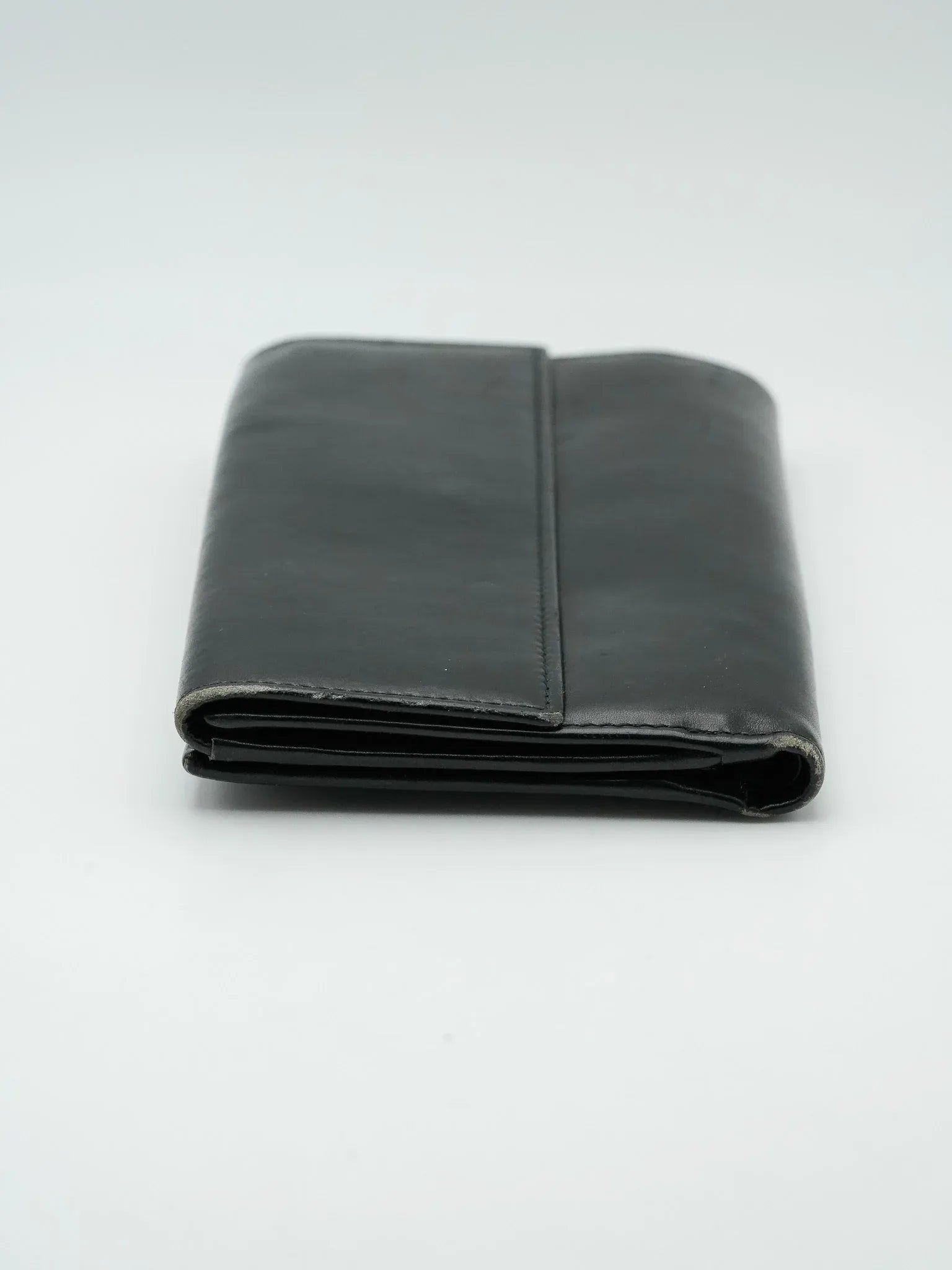 Salvatore Ferragamo - Portefeuille cuir noir - Atelier Victor - Vintage Shop