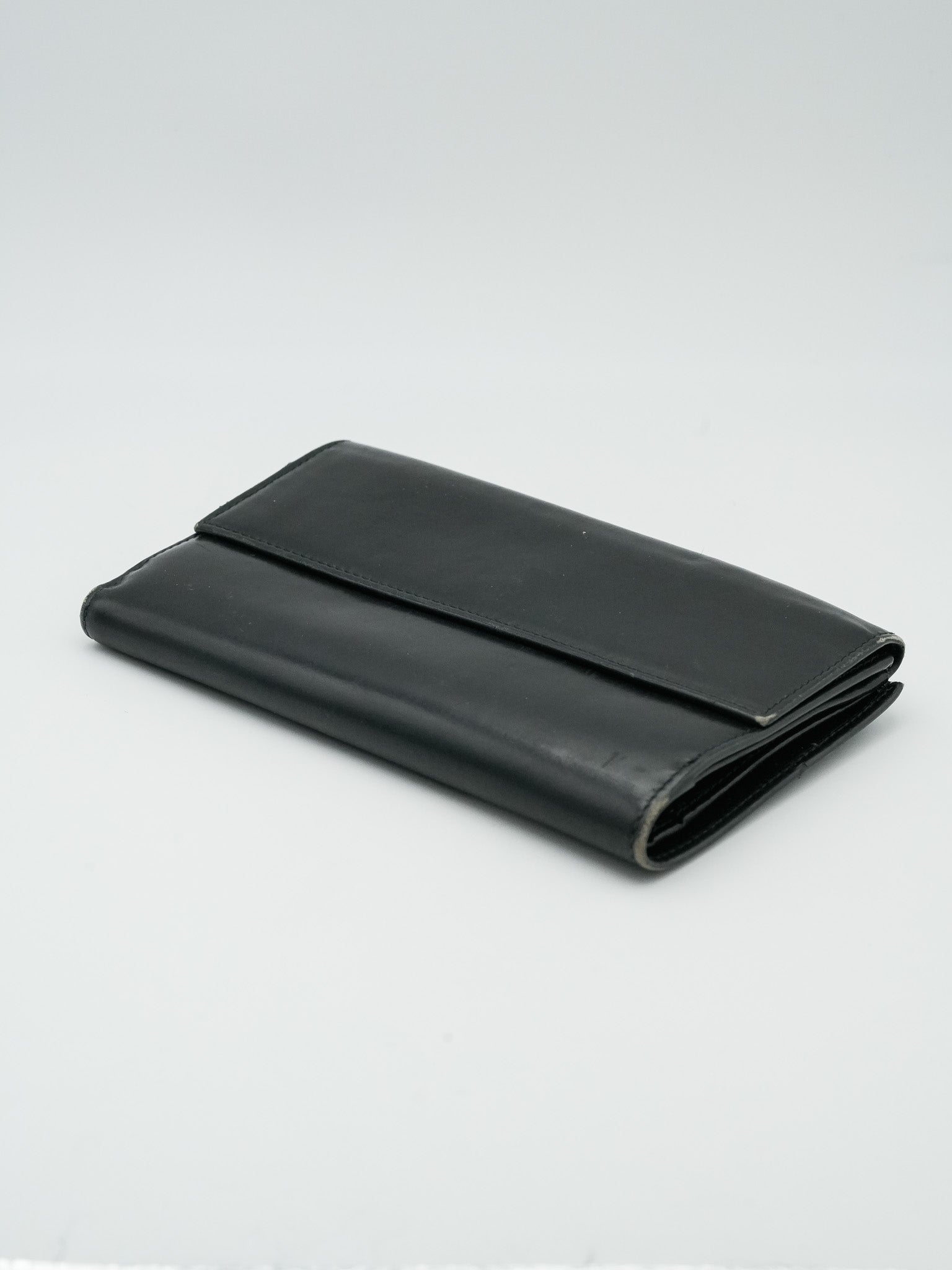 Salvatore Ferragamo - Portefeuille cuir noir - Atelier Victor - Vintage Shop