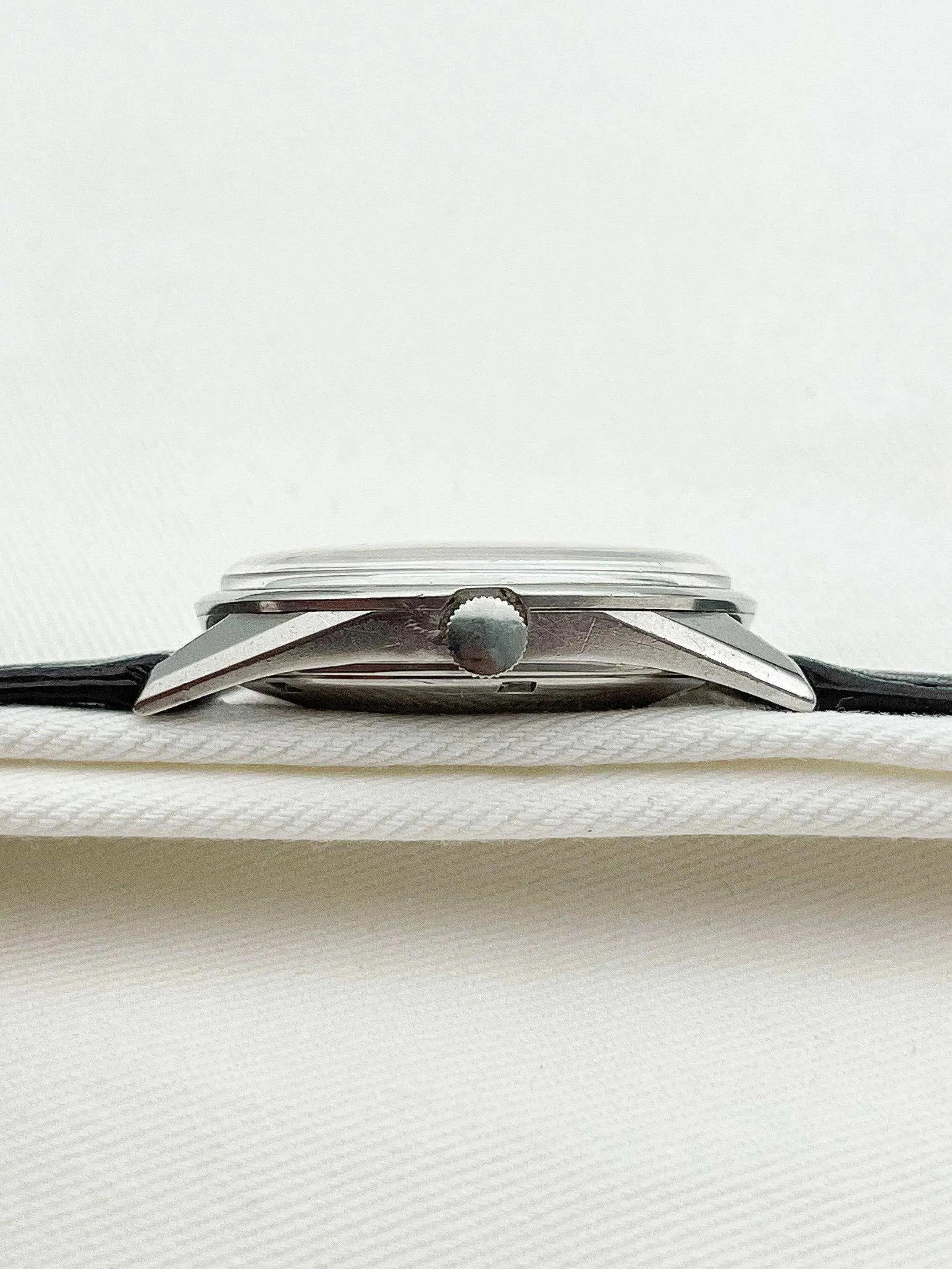 Savillon - 25 Rubis Sand Dial - 1980's - Atelier Victor - Vintage Shop