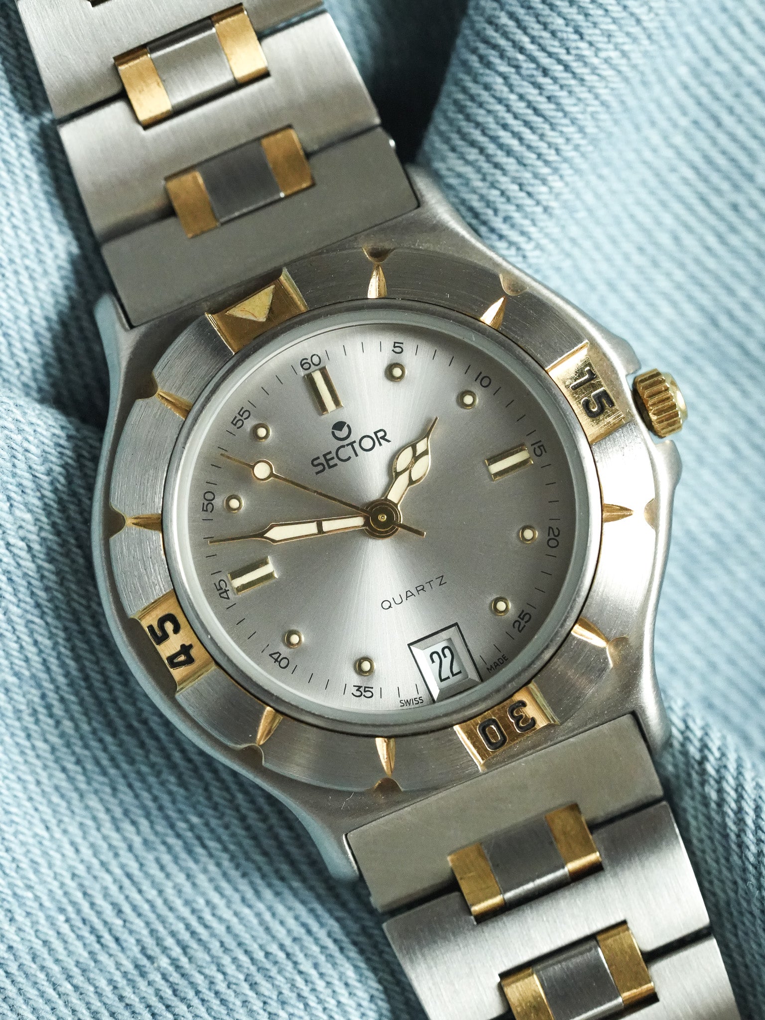 Sector - Acier Or Date 6h - 1990s - Atelier Victor - Vintage Shop