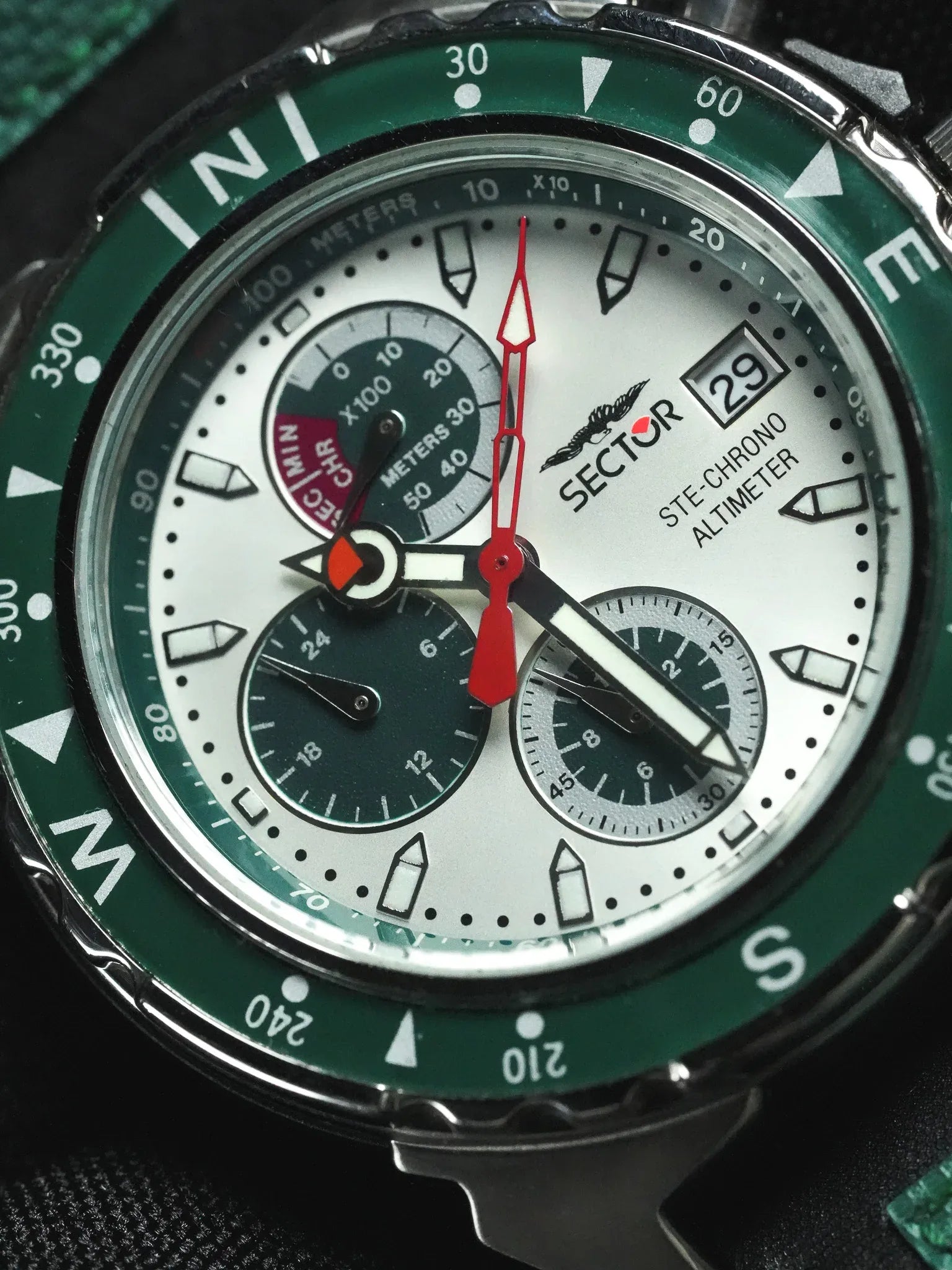 Sector - Chronographe Vert Acier Cornes Scarab - Neuve de stock - 1990s - Atelier Victor