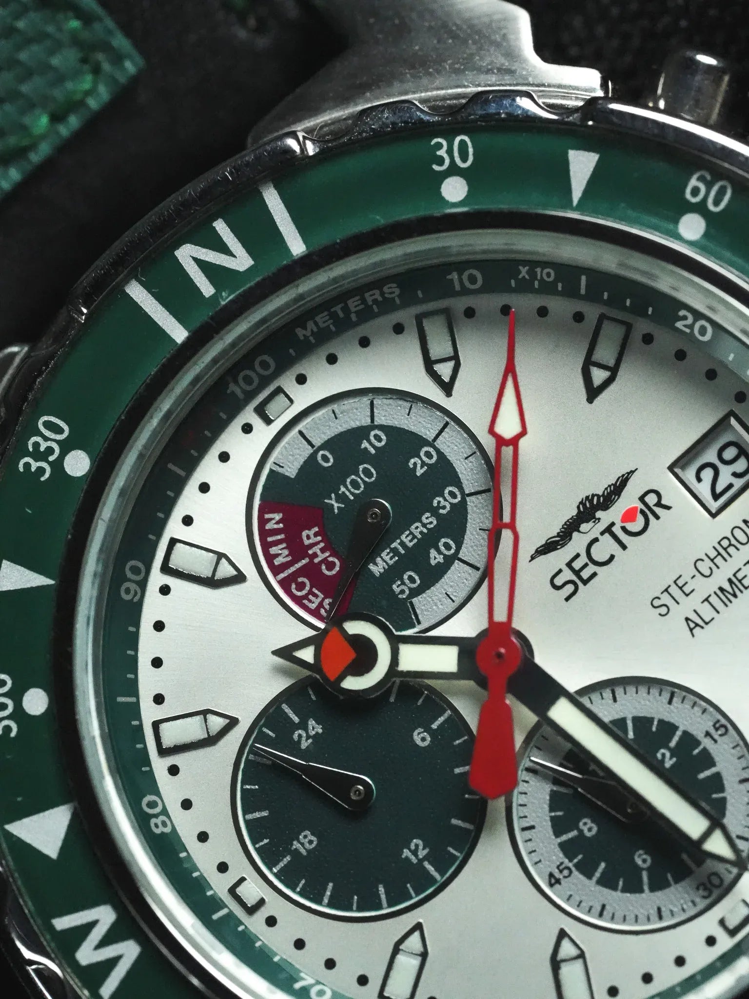 Sector - Chronographe Vert Acier Cornes Scarab - Neuve de stock - 1990s - Atelier Victor - Vintage Shop