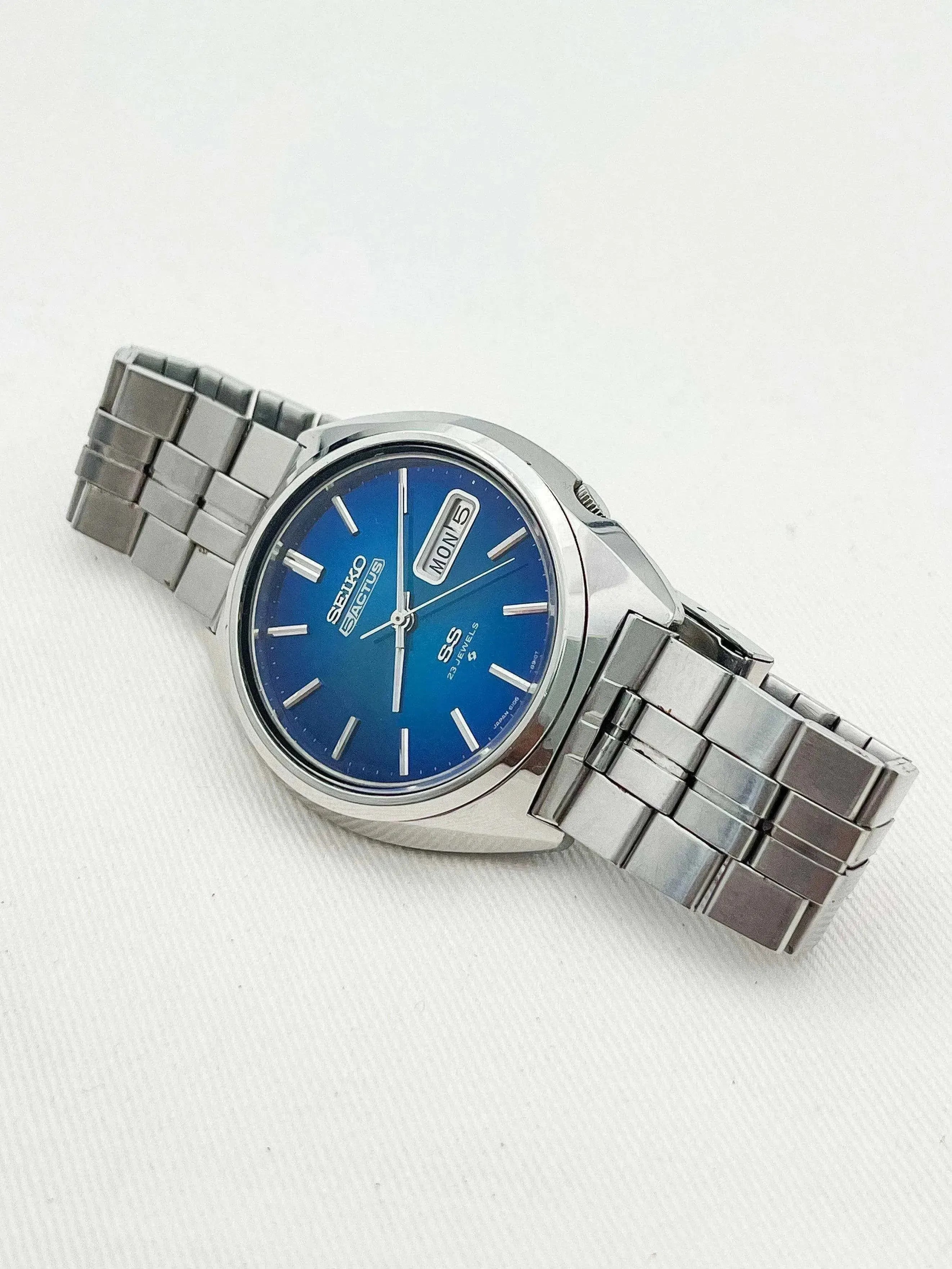 Seiko - 5 Actus Daydate Cadran Bleu - 1974 - Atelier Victor