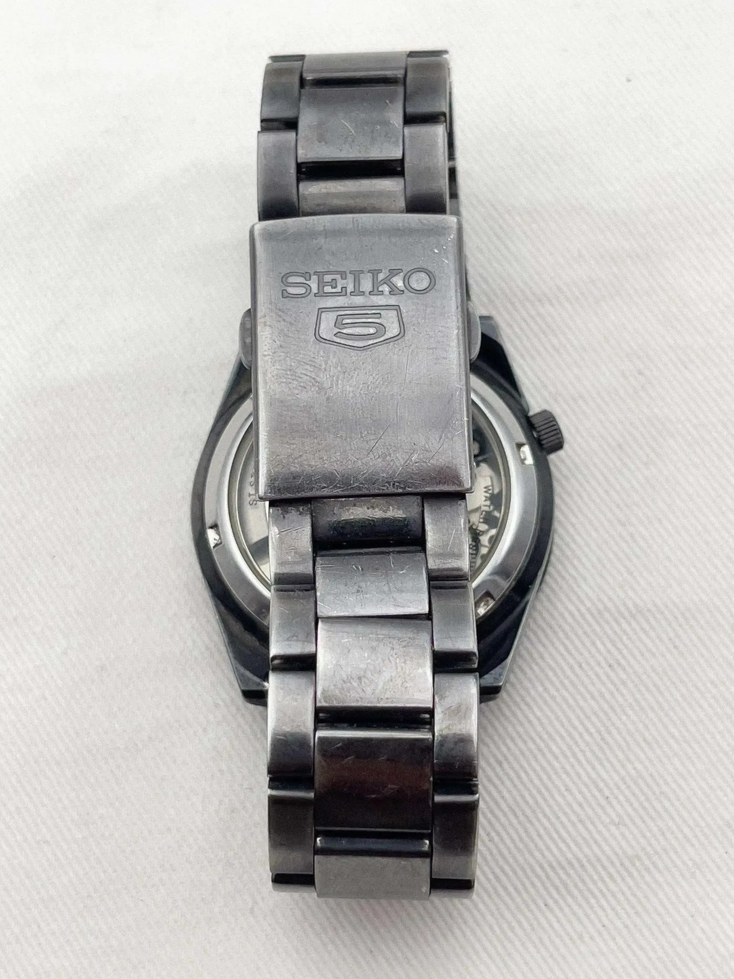 Seiko 5 - Noir PVD - 2000s - Atelier Victor