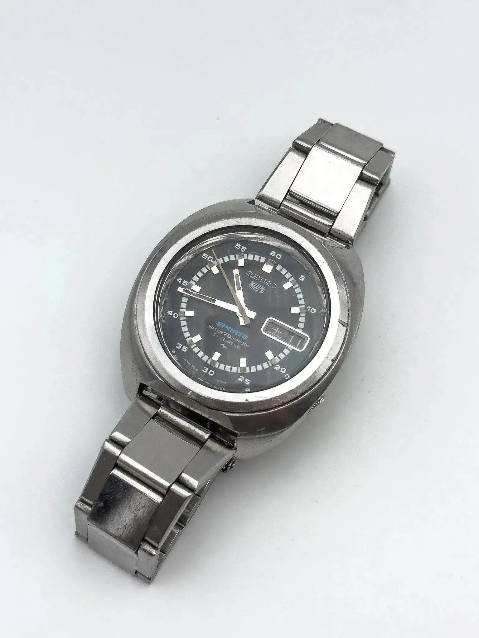 Seiko 5 Sports - Black Dial Kanji - 1972 - Atelier Victor - Vintage Shop