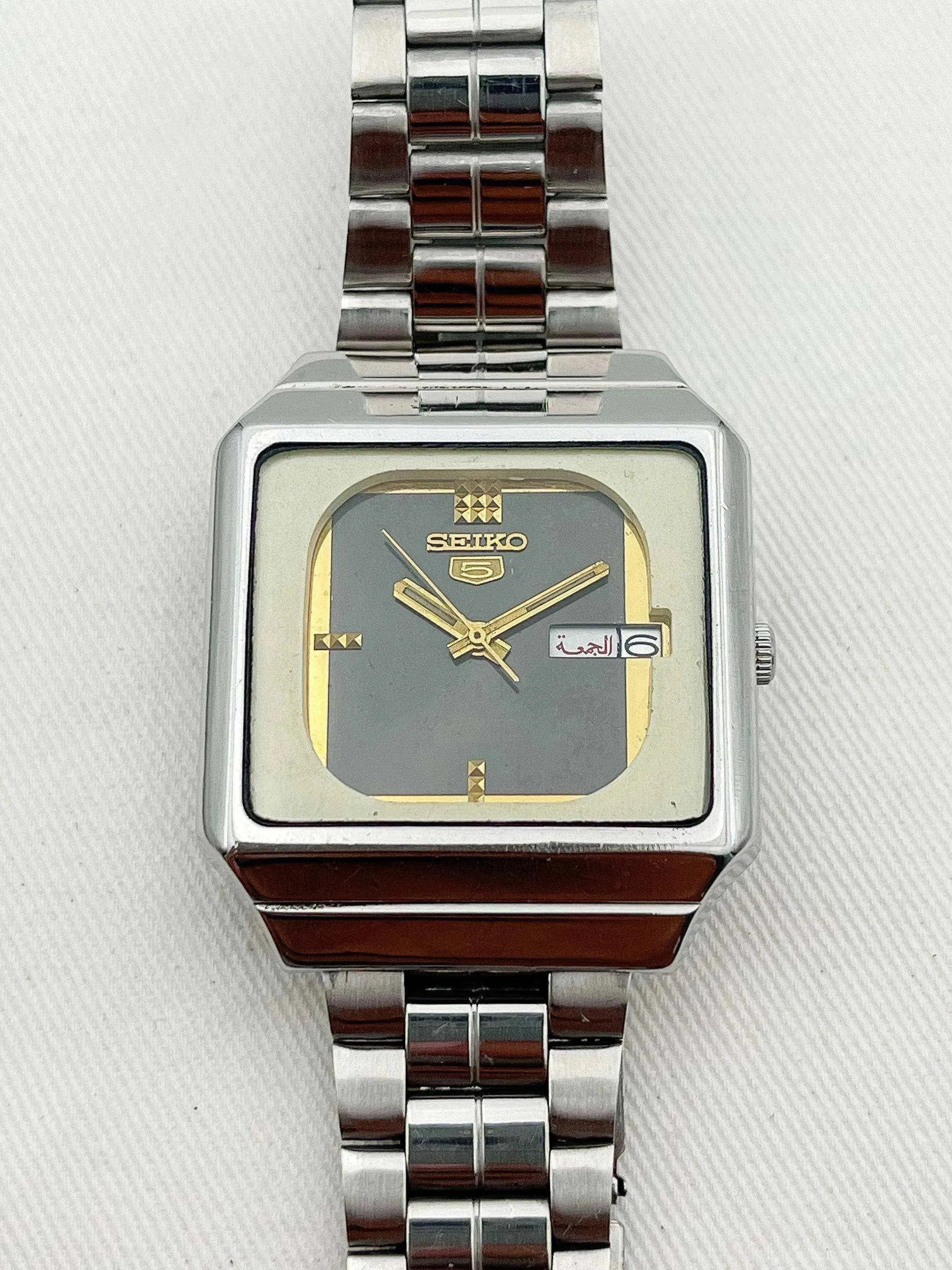 Seiko 5 - Two Level Black And Gold - 1981 - Atelier Victor Paris - Vintage Watch Shop Dubai