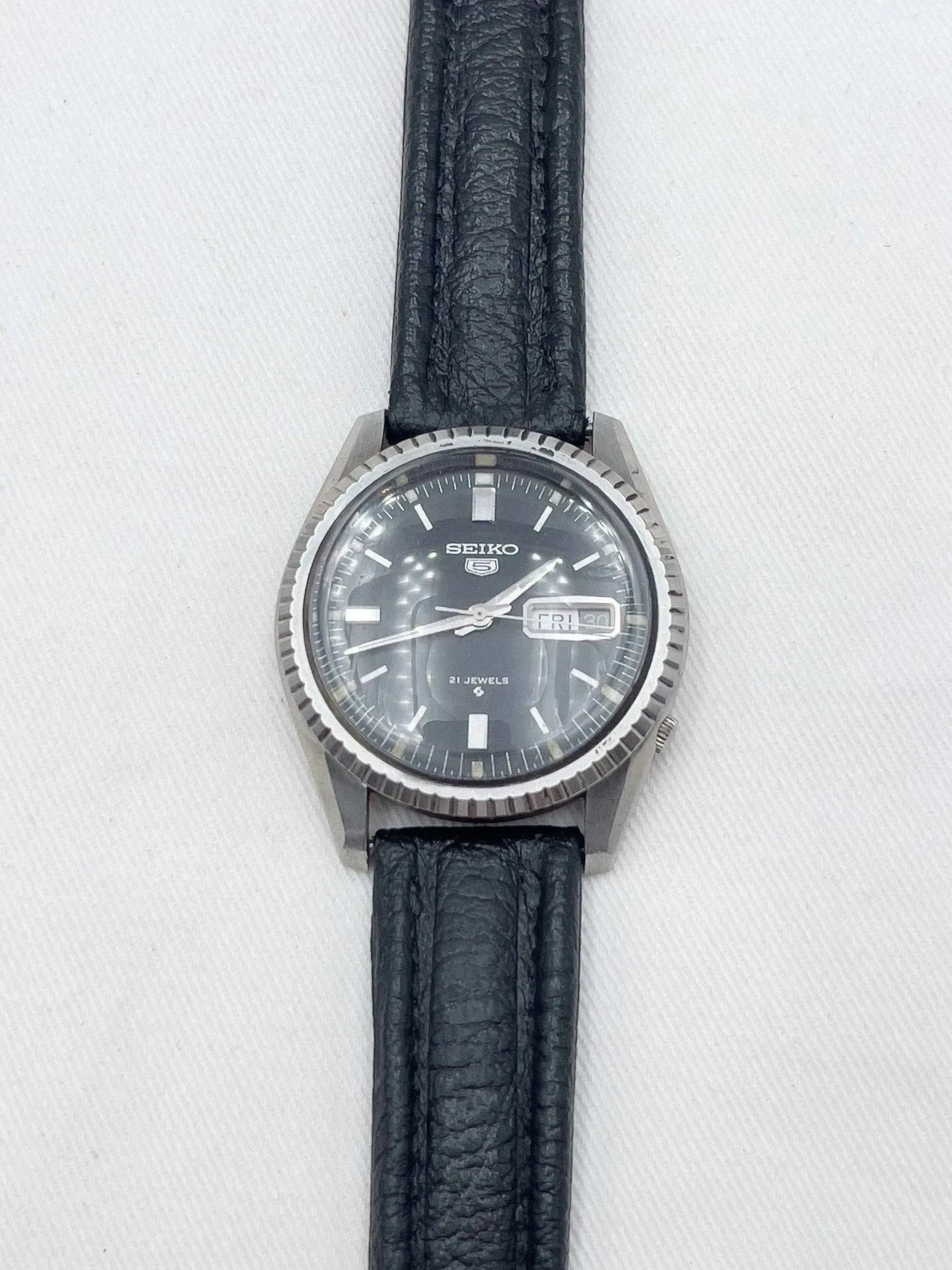 Seiko - Acier automatique Cannelée noir - 1968 - Atelier Victor