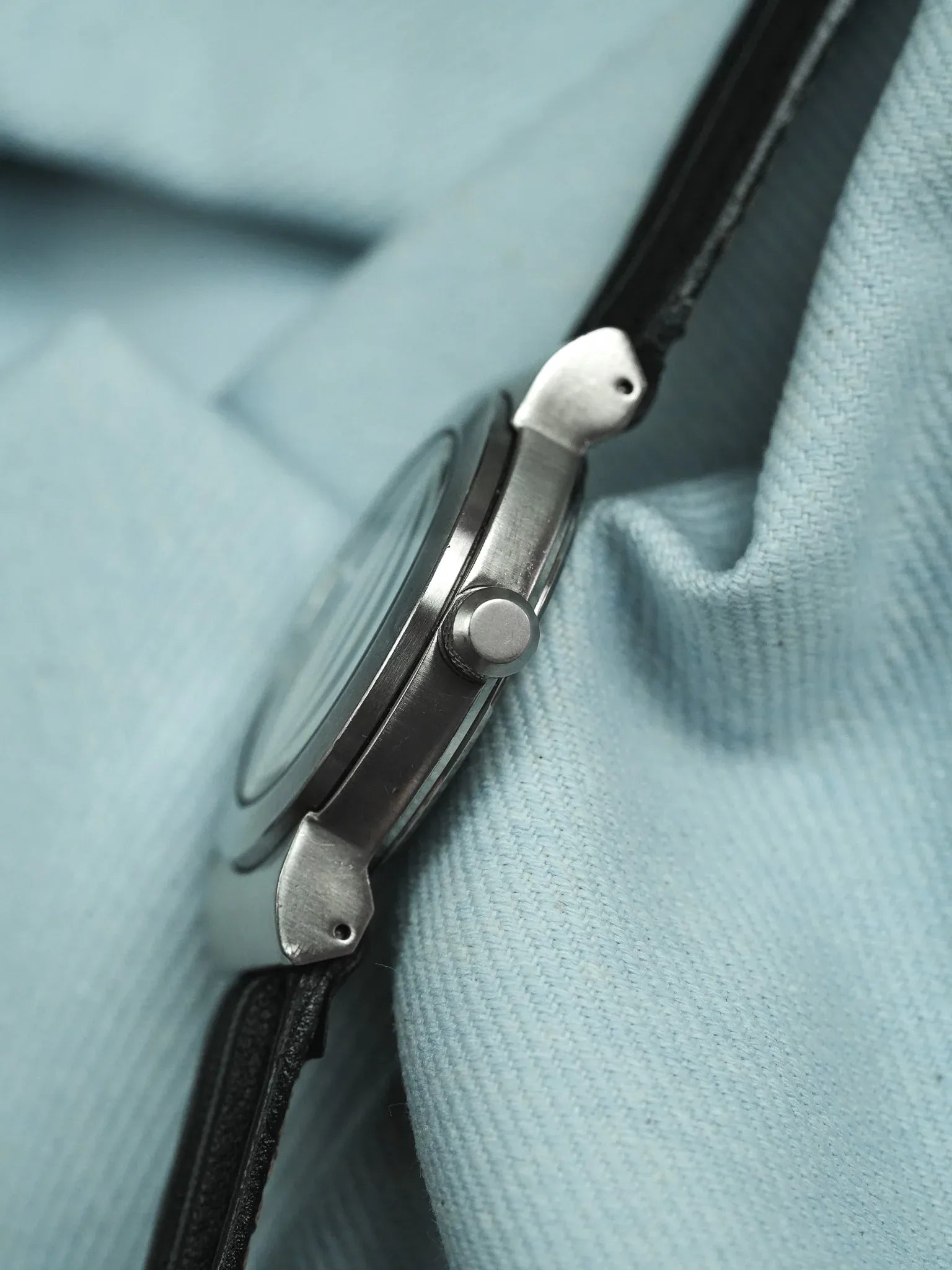 Seiko - Acier Brossé Cornes centrales Trotteuse Rouge - 1990 - Atelier Victor