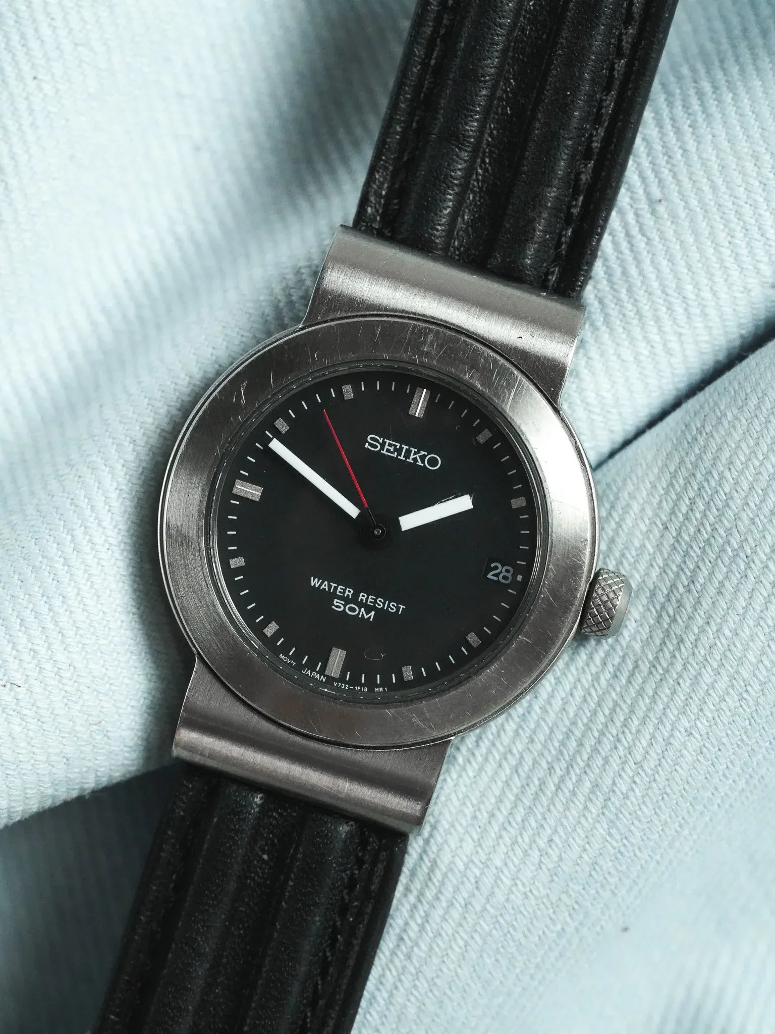 Seiko - Acier Brossé Cornes centrales Trotteuse Rouge - 1990 - Atelier Victor - Vintage Shop
