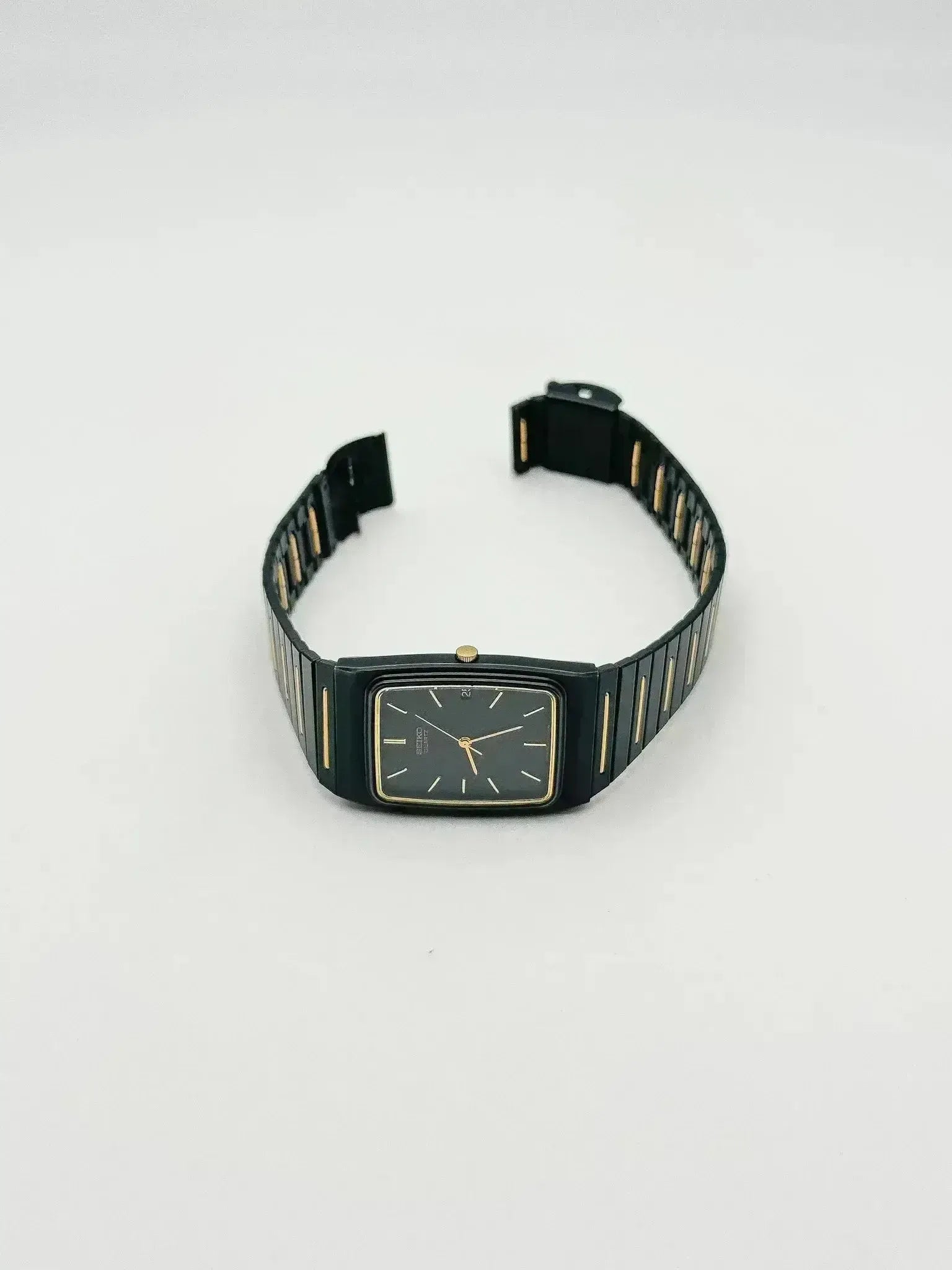 Seiko - Acier PVD Noir & Or Date - 1994 - Atelier Victor