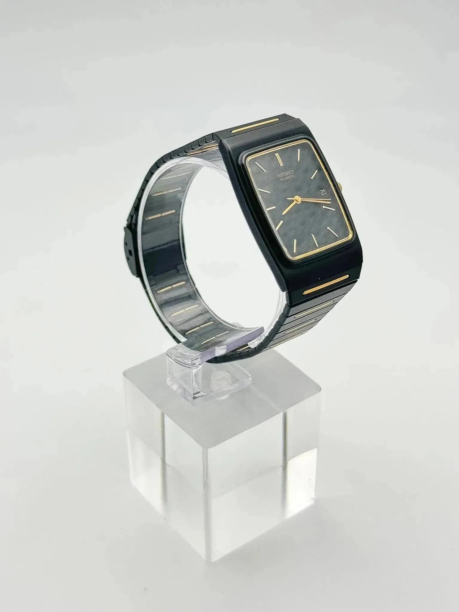 Seiko - Acier PVD Noir & Or Date - 1994 - Atelier Victor Paris - Vintage Watch Shop Dubai