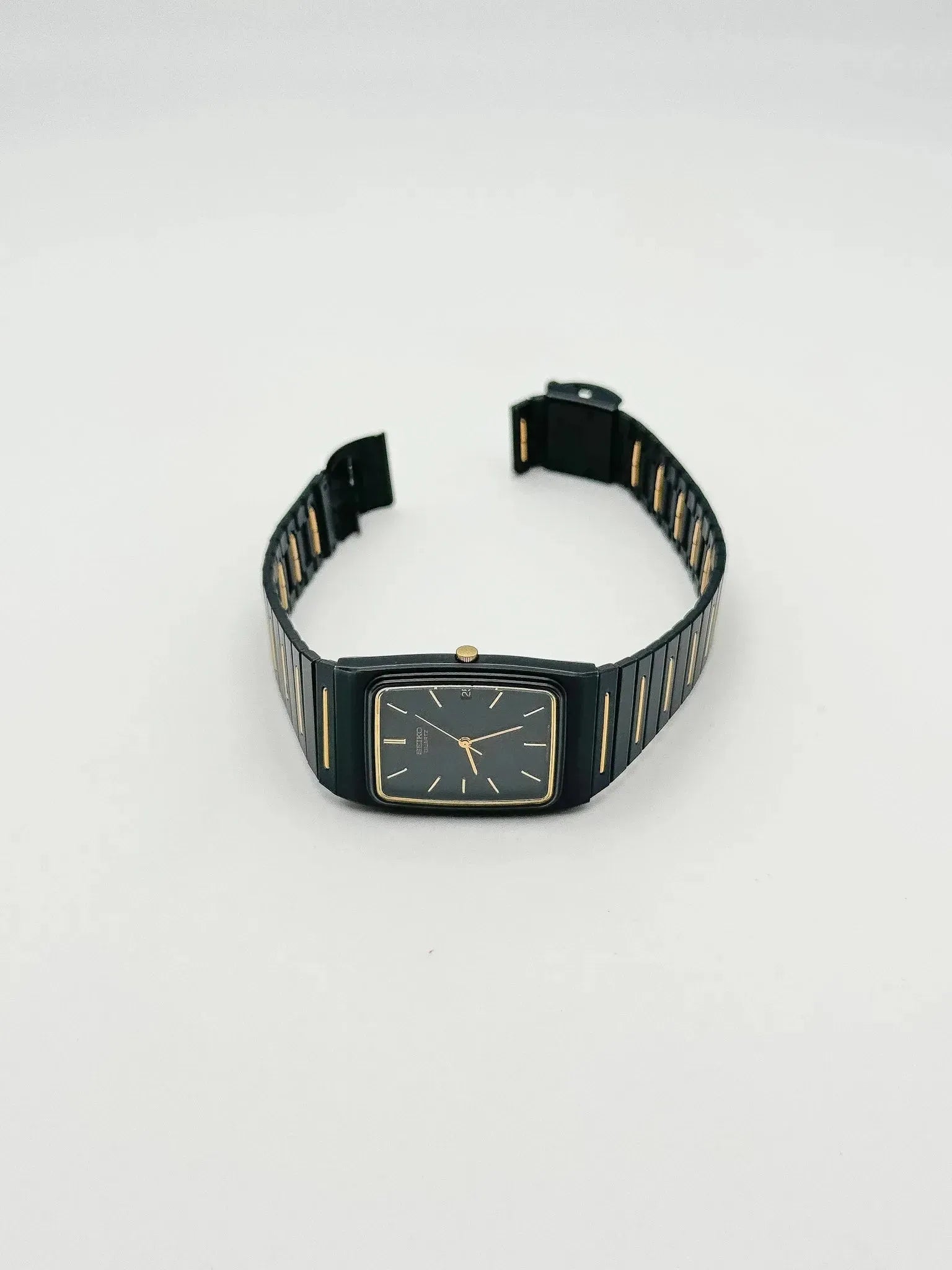 Seiko - Acier PVD Noir & Or Date - 1994 - Atelier Victor - Vintage Shop
