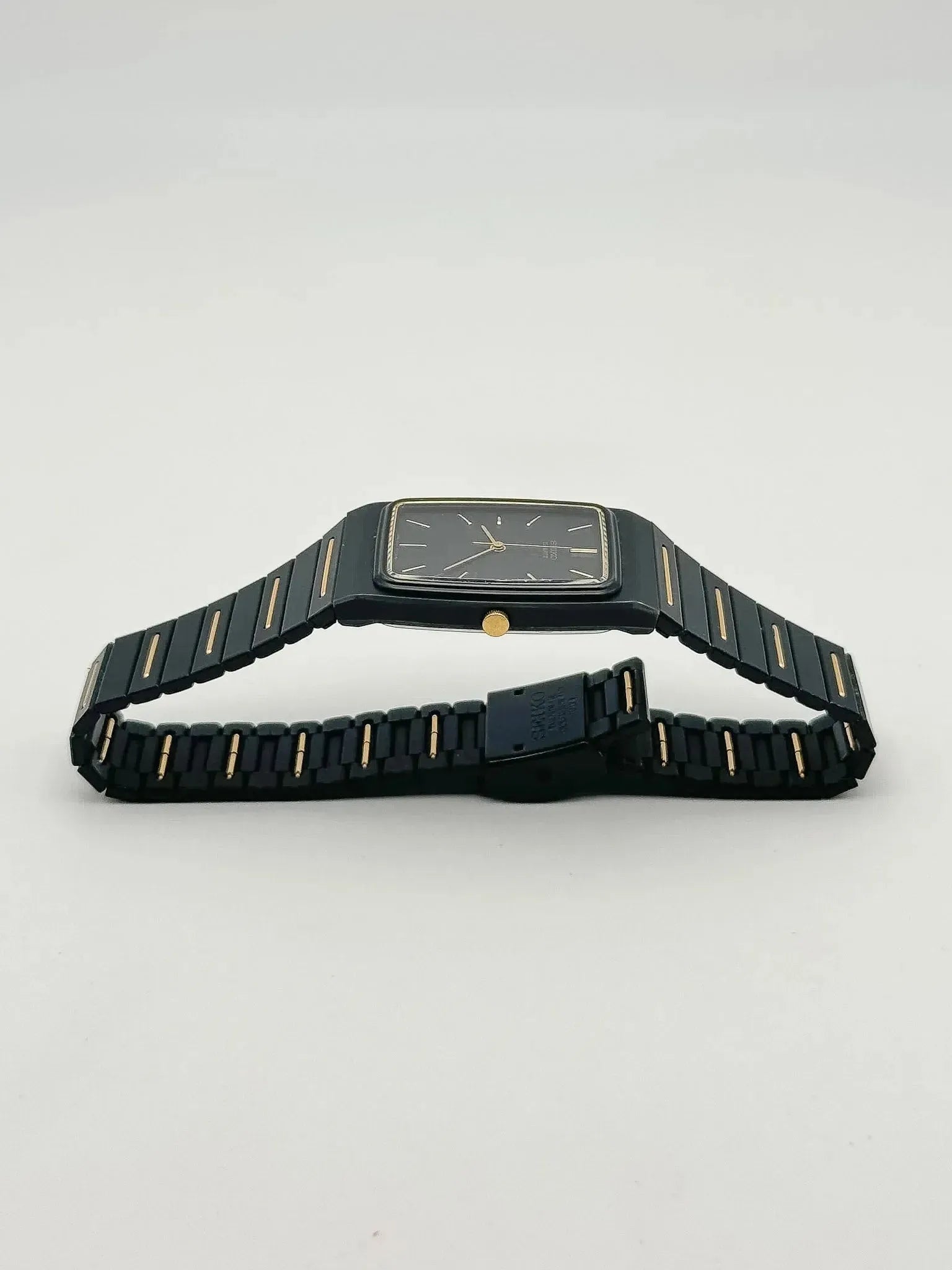 Seiko - Acier PVD Noir & Or Date - 1994 - Atelier Victor - Vintage Shop